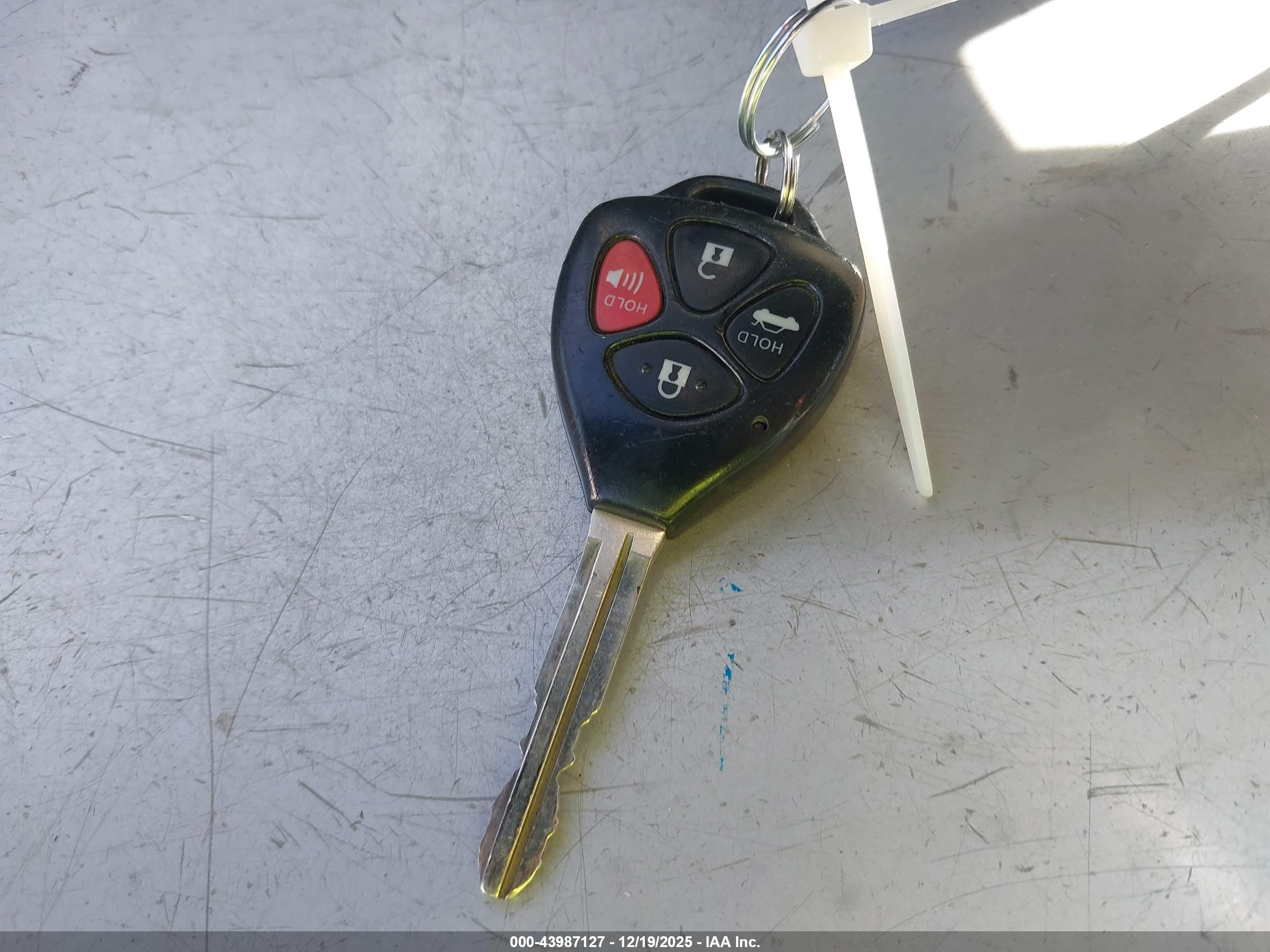 TOYOTA COROLLA image 11