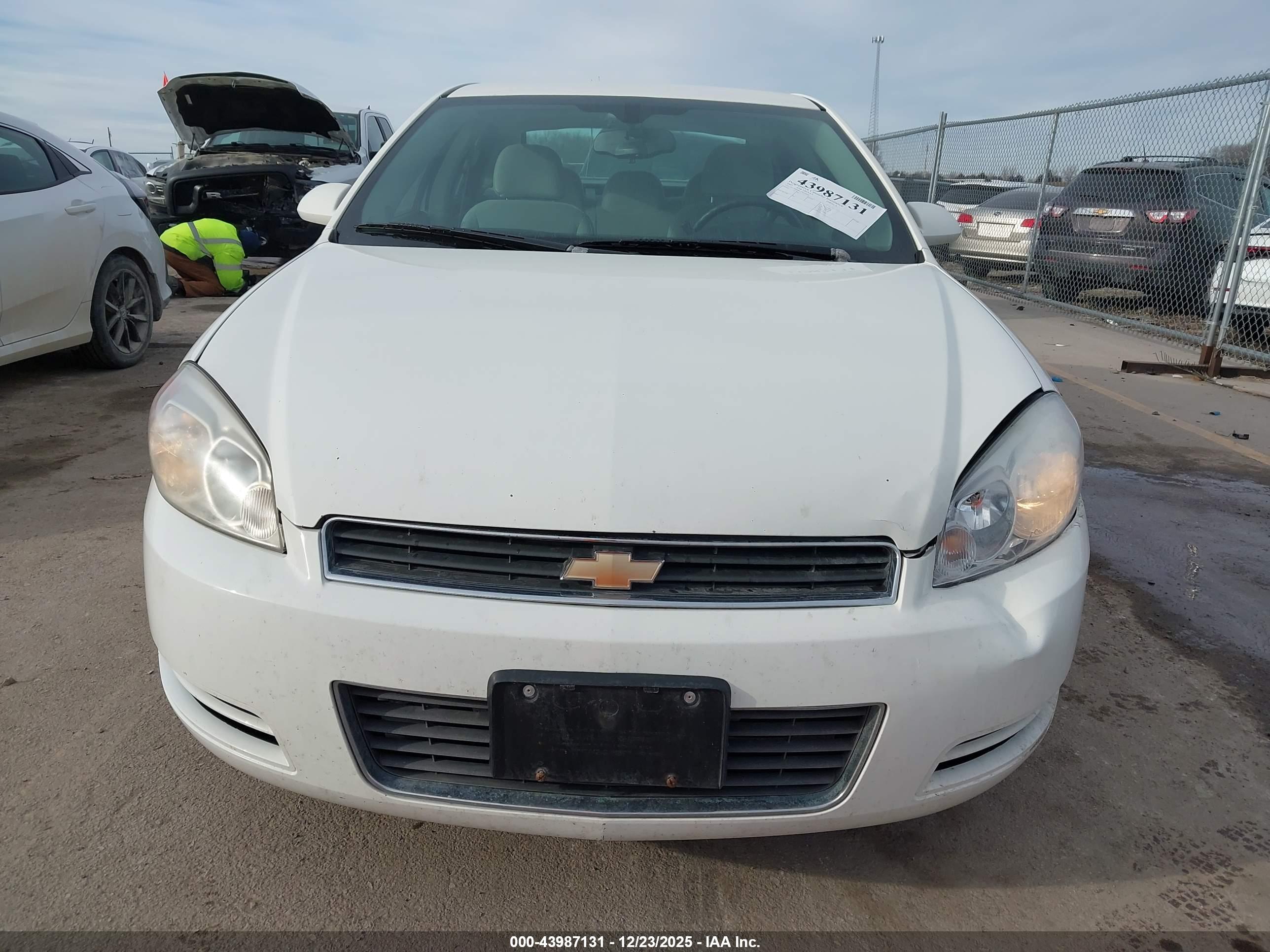 CHEVROLET IMPALA image 6