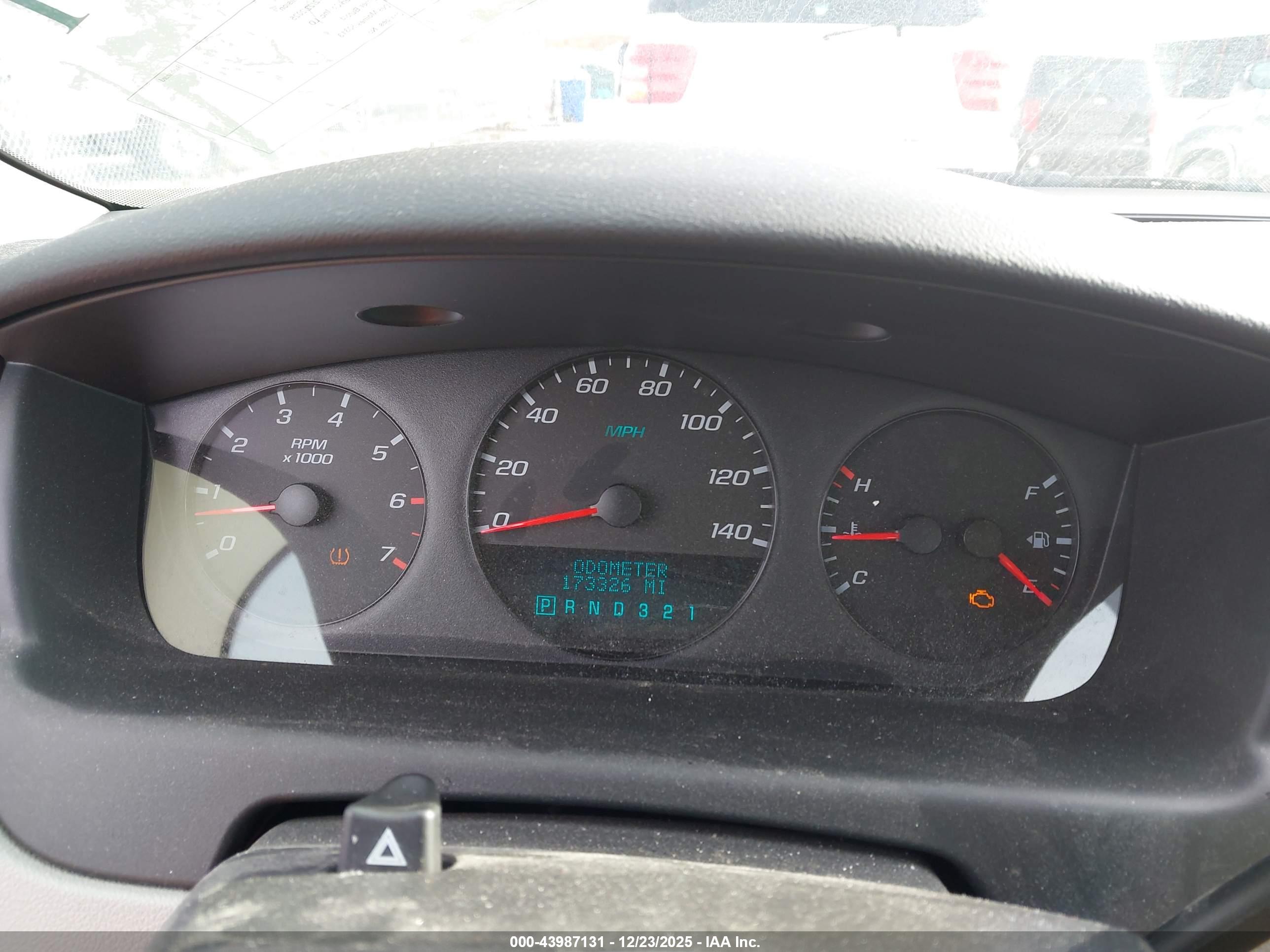 CHEVROLET IMPALA image 7
