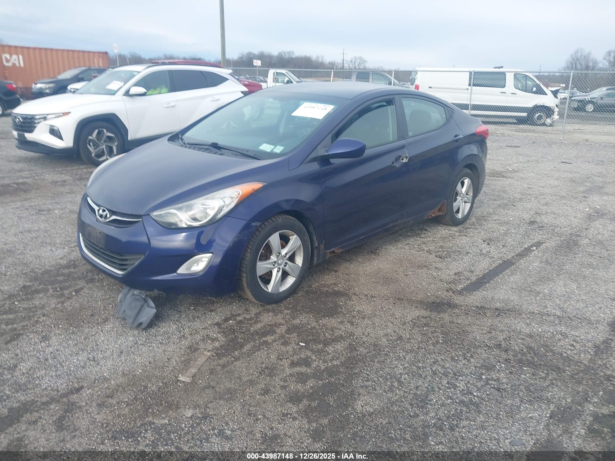 HYUNDAI ELANTRA image 2