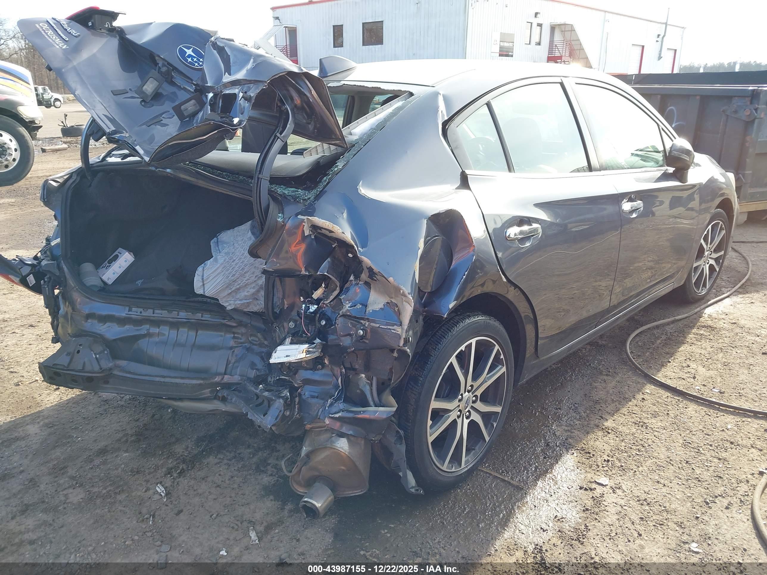 SUBARU IMPREZA image 4
