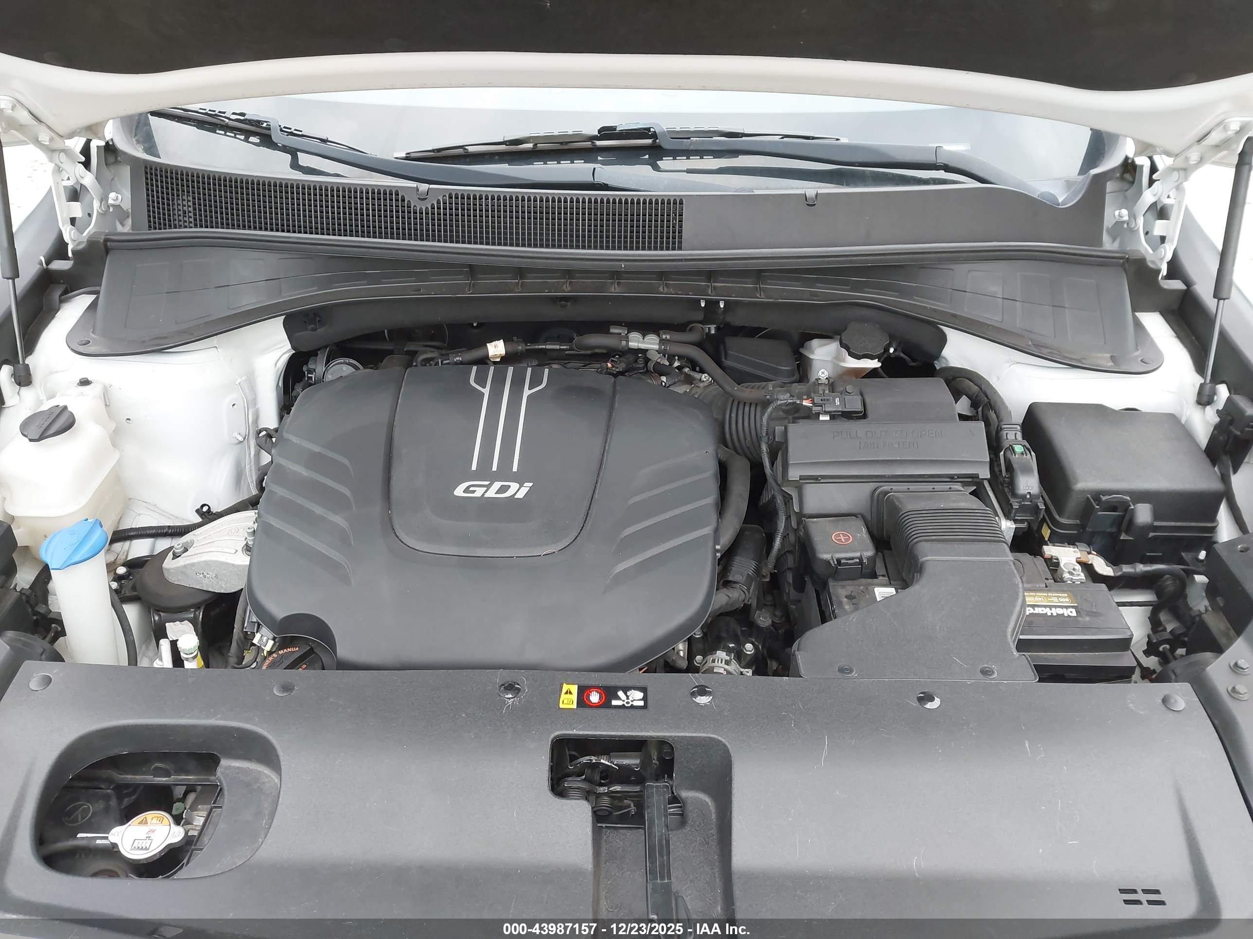 KIA SORENTO image 10