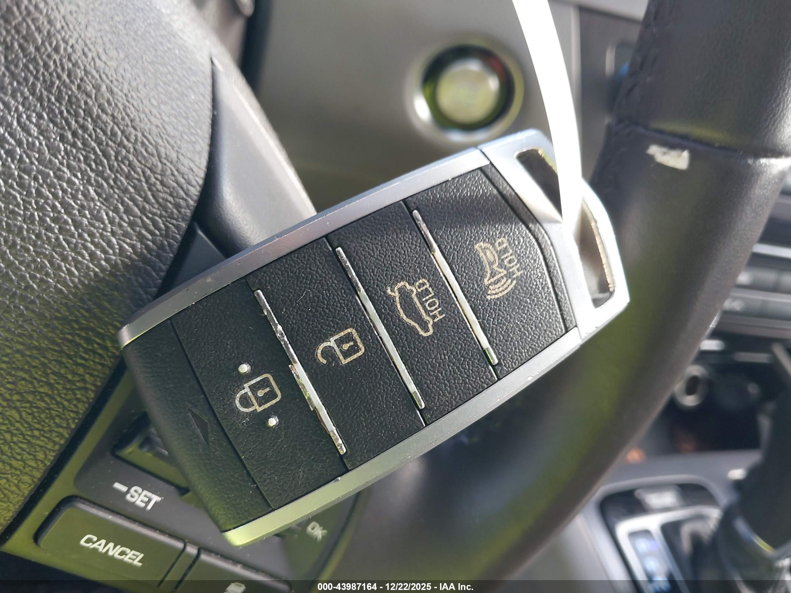 GENESIS G80 image 11