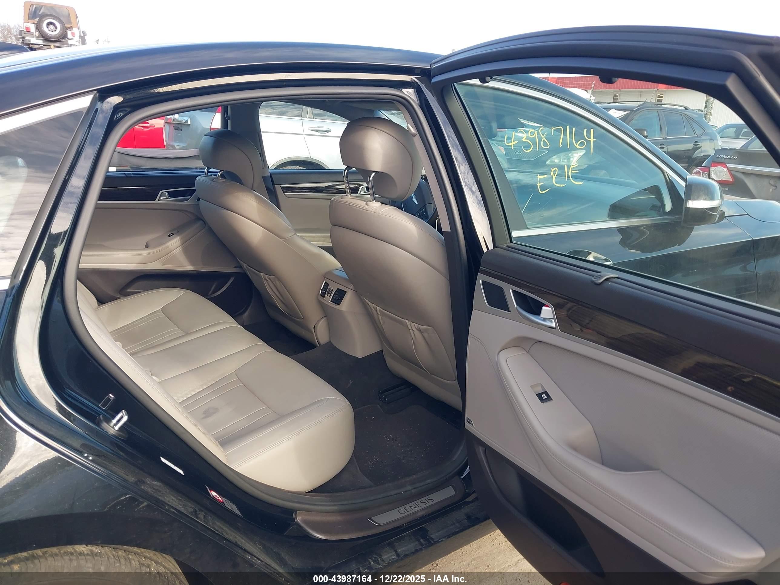 GENESIS G80 image 8