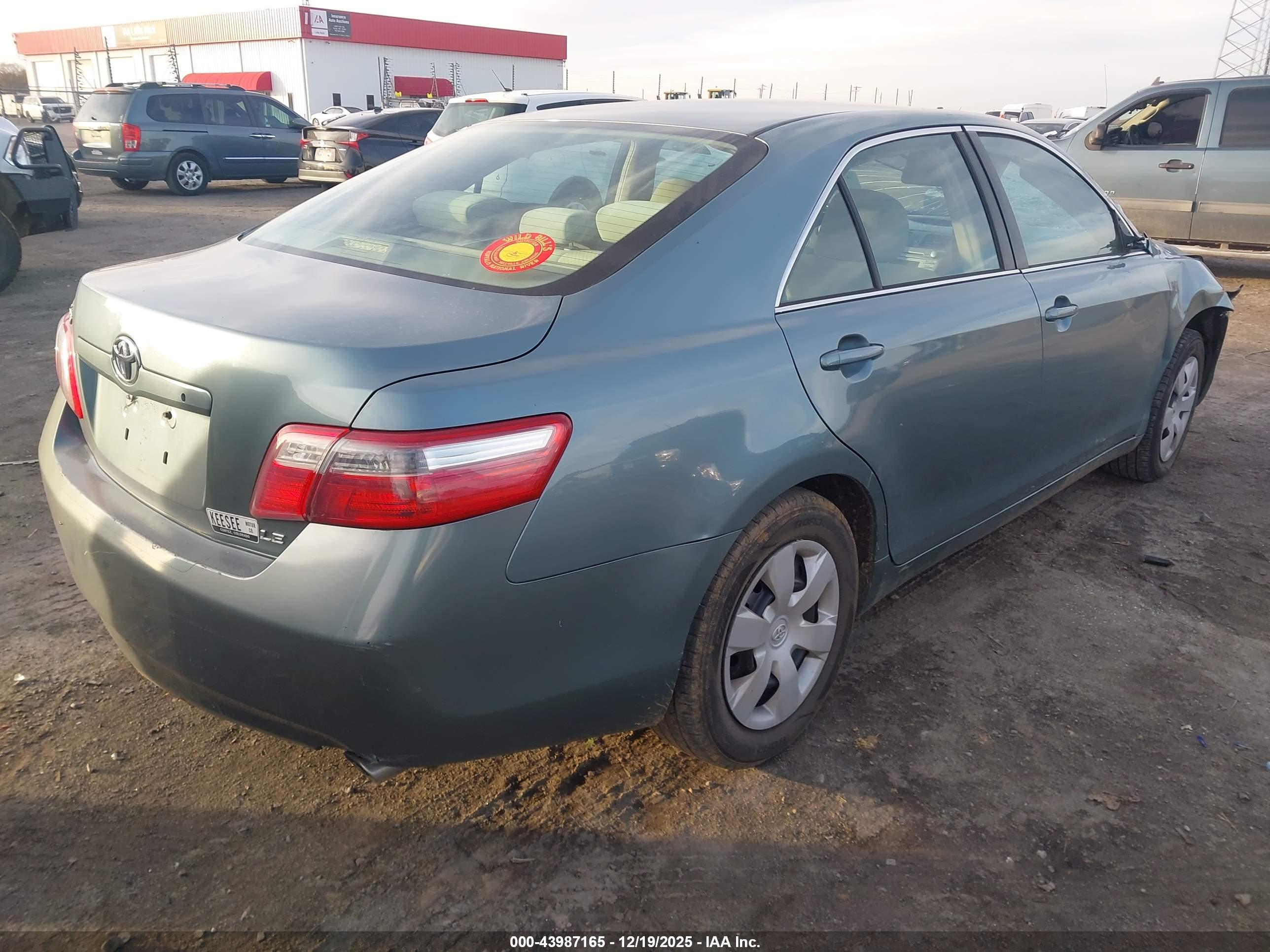 TOYOTA CAMRY image 4
