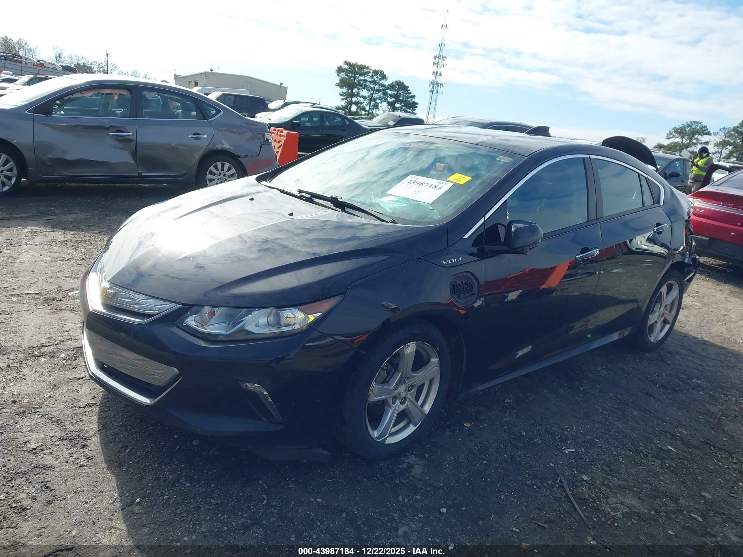 CHEVROLET VOLT image 2