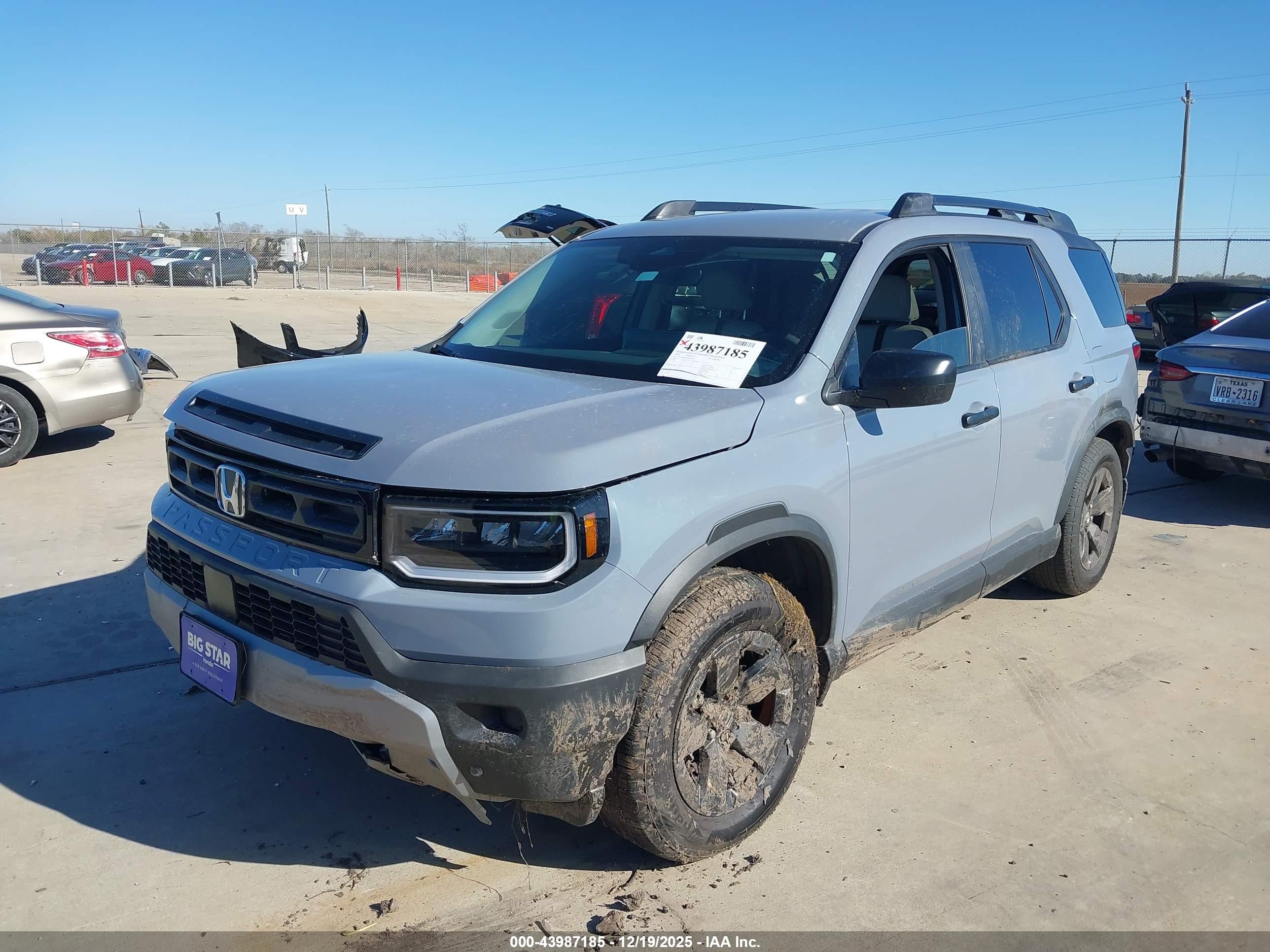 HONDA PASSPORT image 2