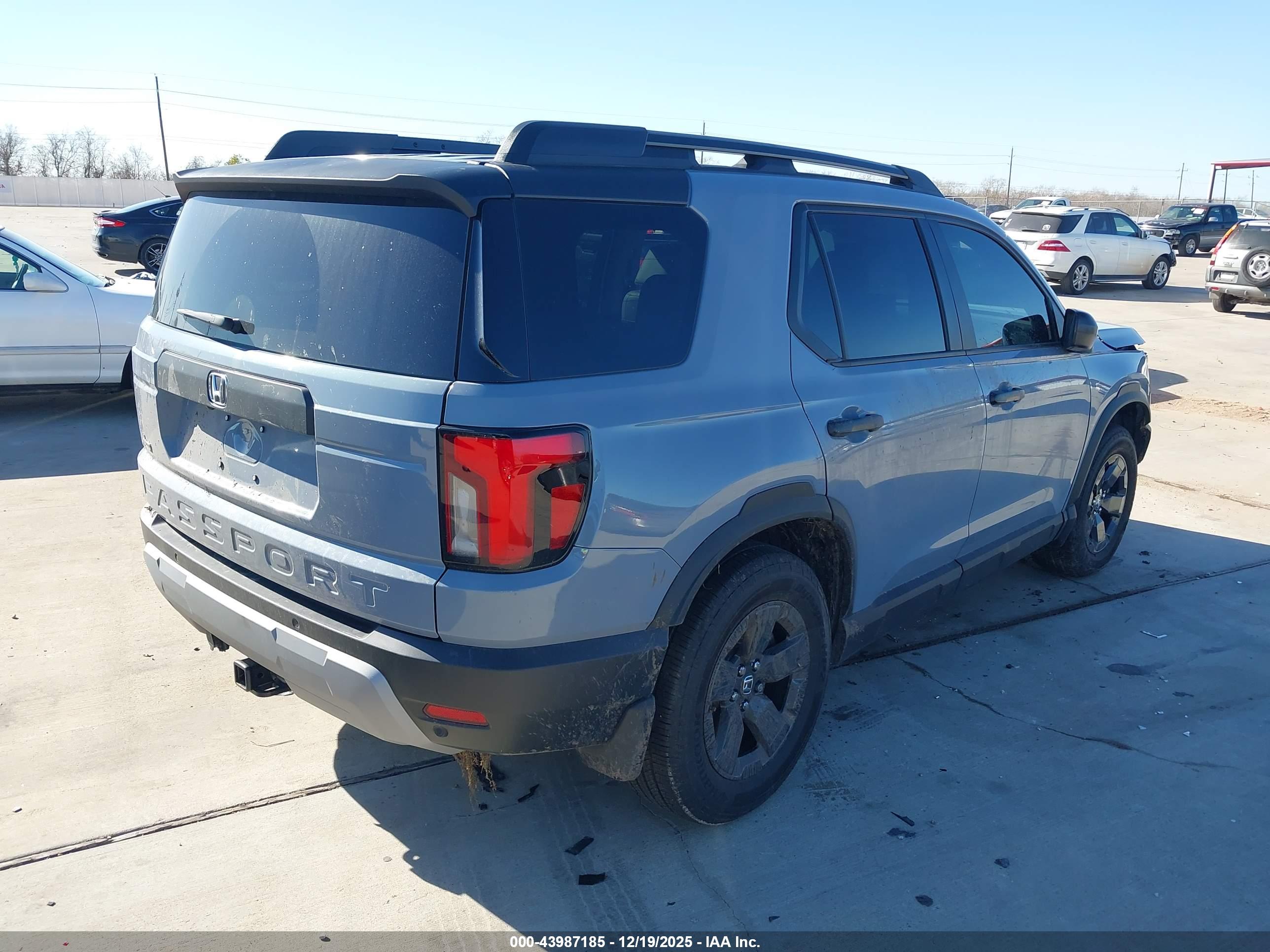HONDA PASSPORT image 4