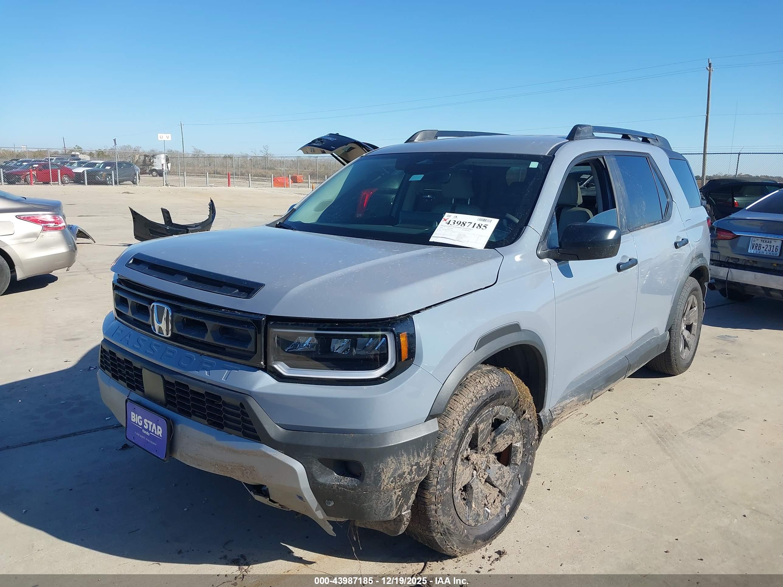 HONDA PASSPORT image 6