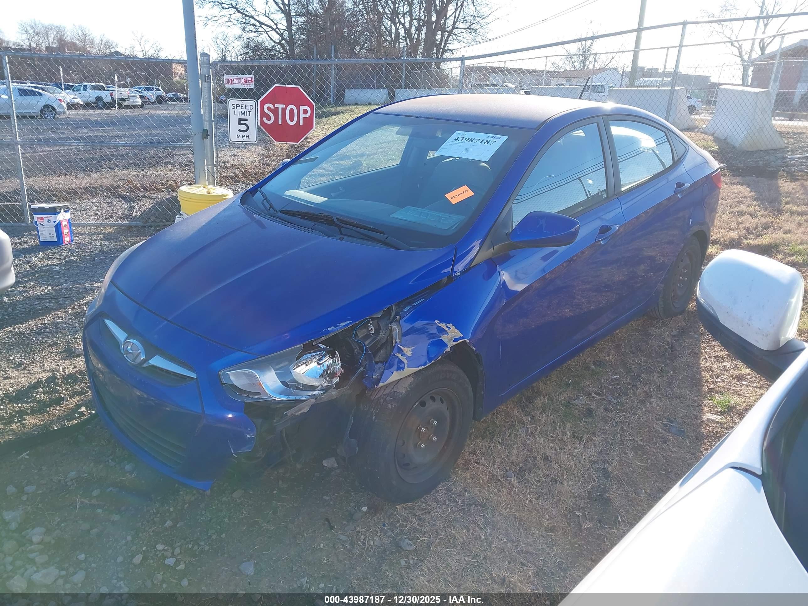 HYUNDAI ACCENT image 2