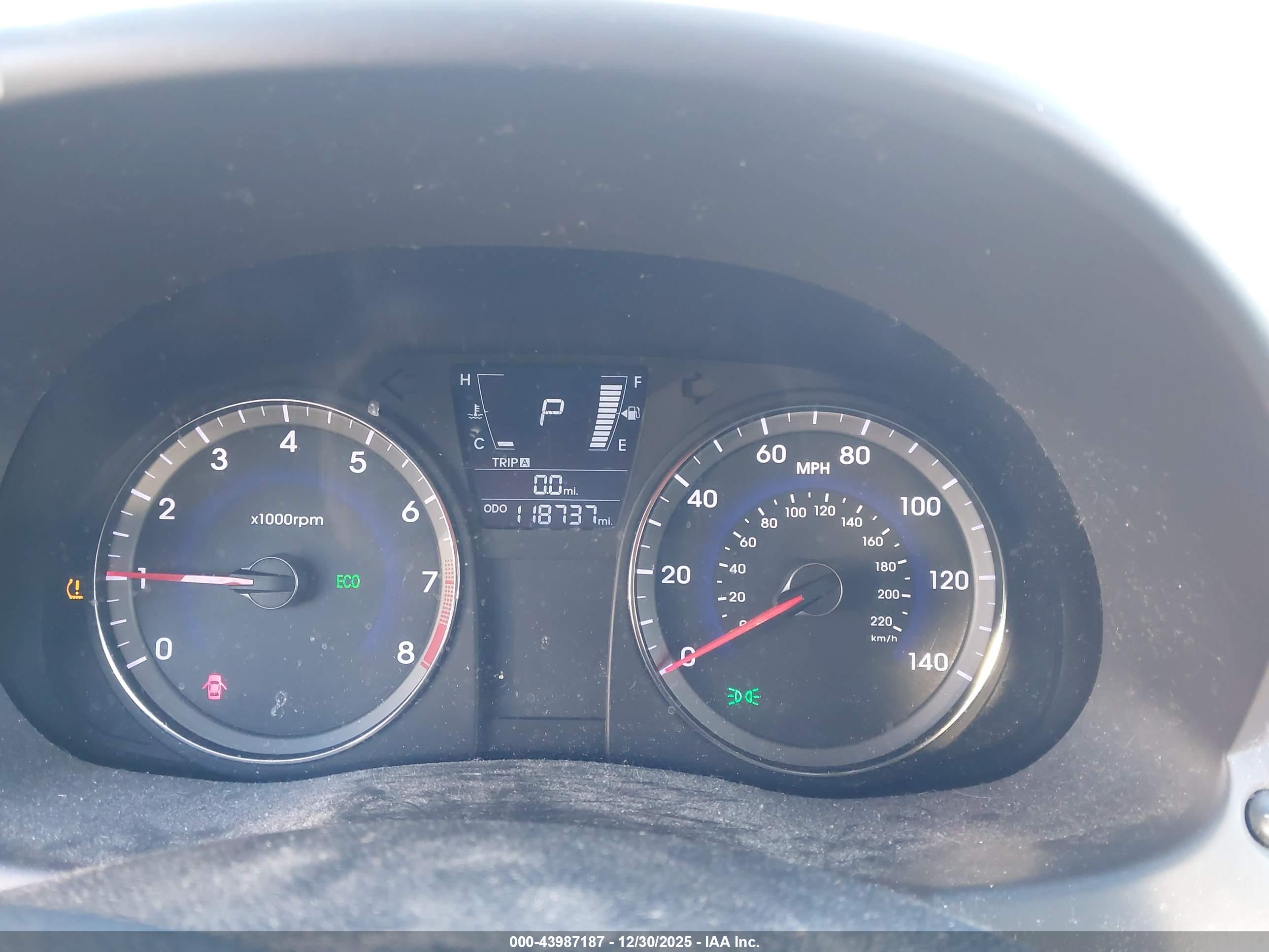 HYUNDAI ACCENT image 7