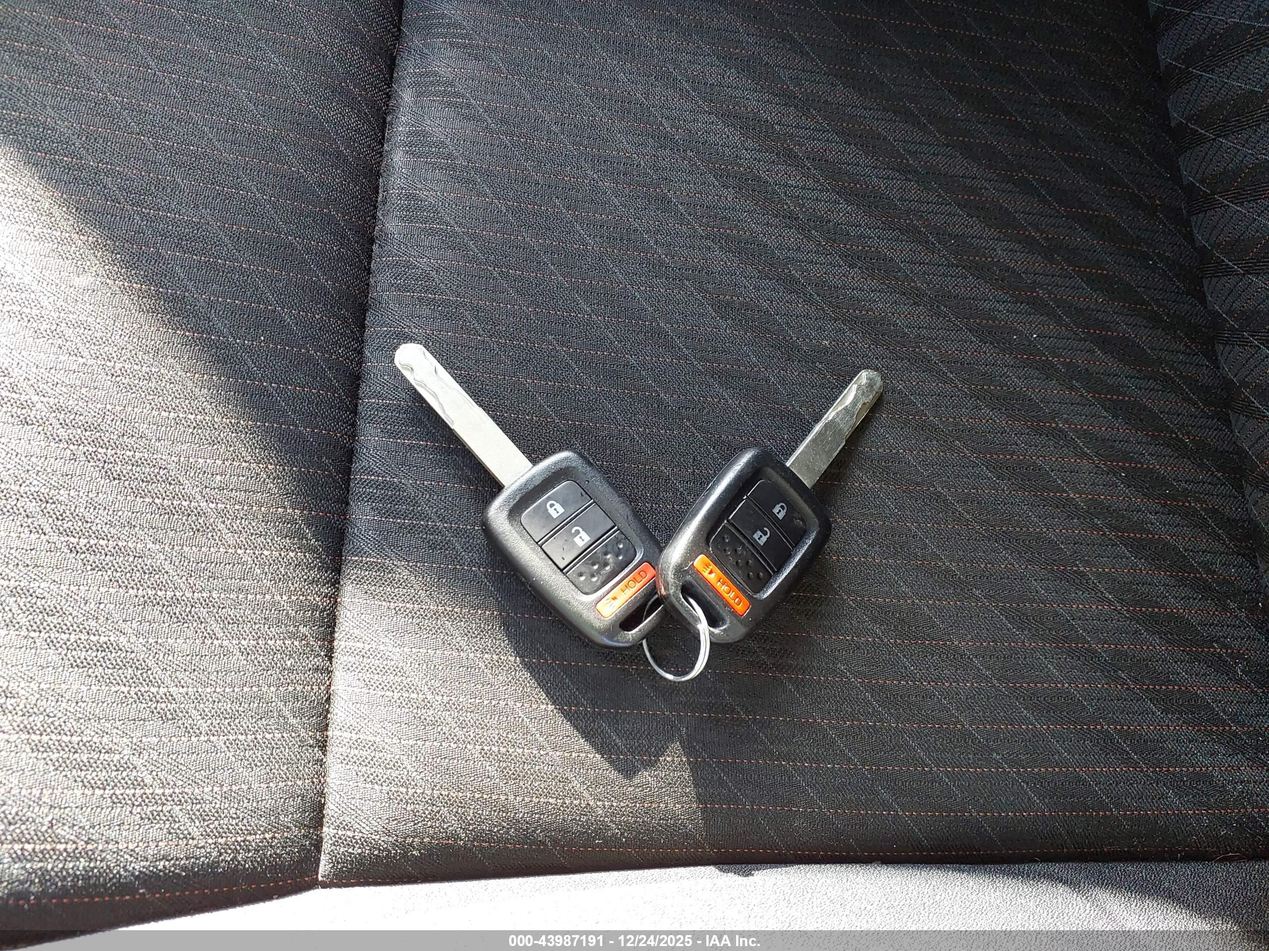 HONDA FIT image 11