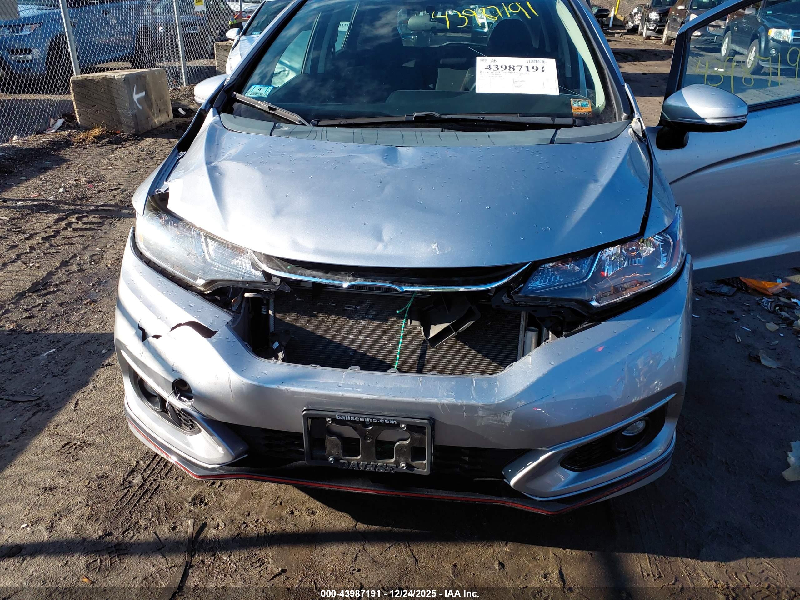 HONDA FIT image 6