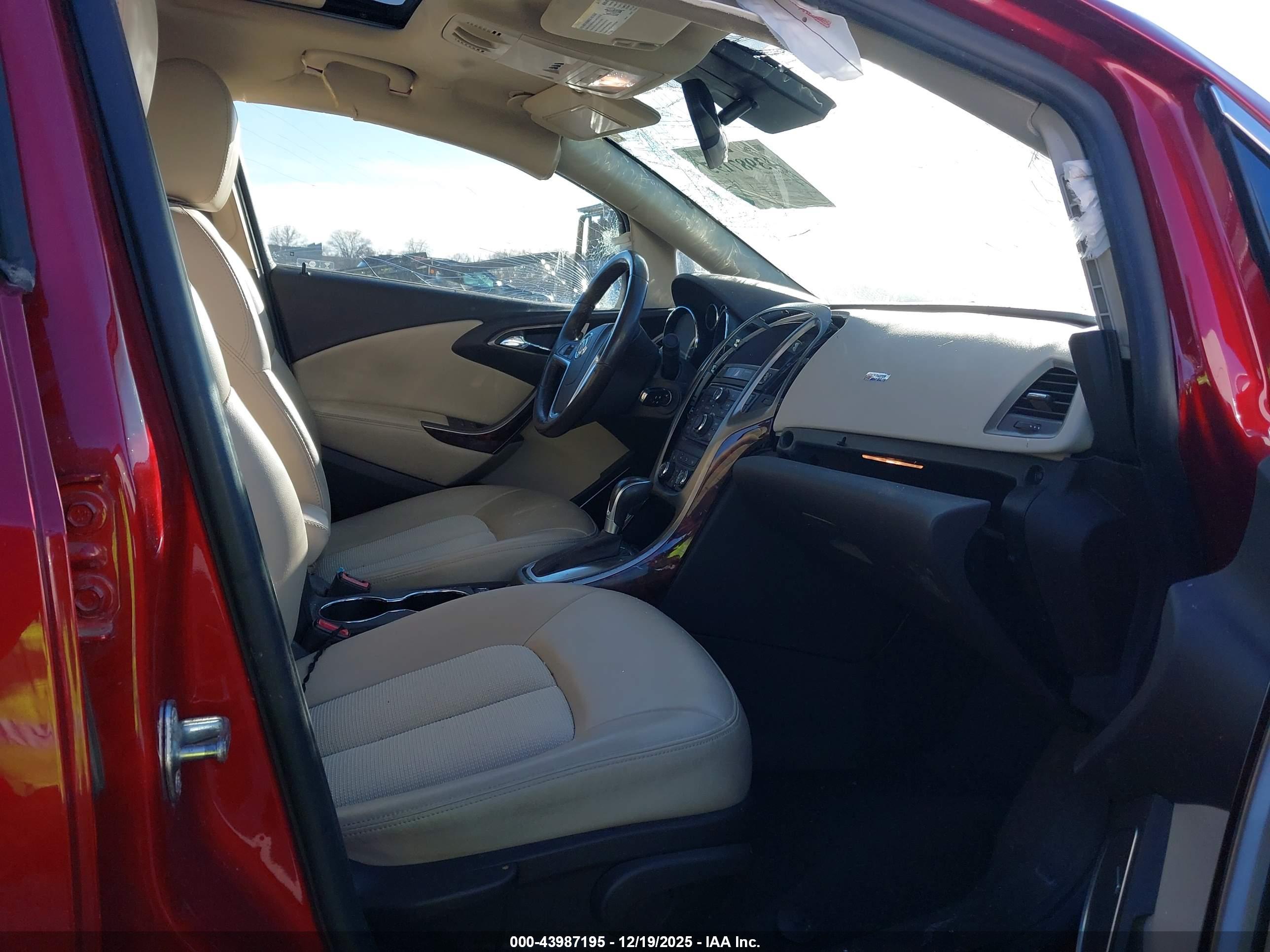 BUICK VERANO image 5