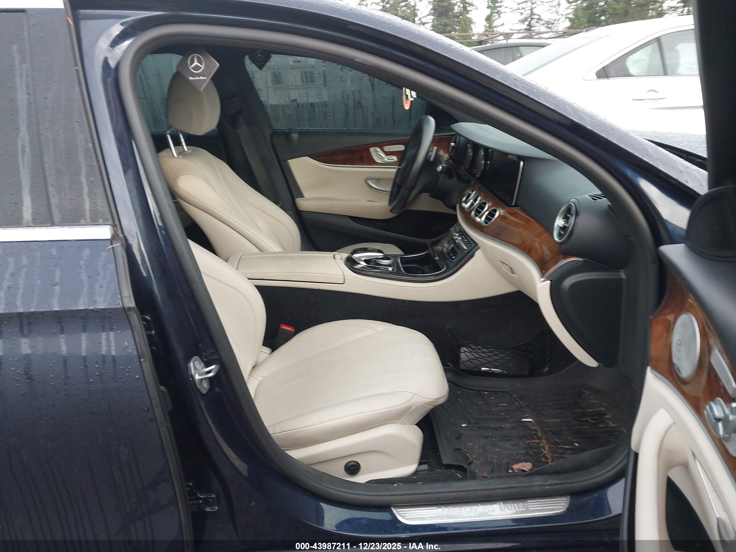 MERCEDES-BENZ E image 5