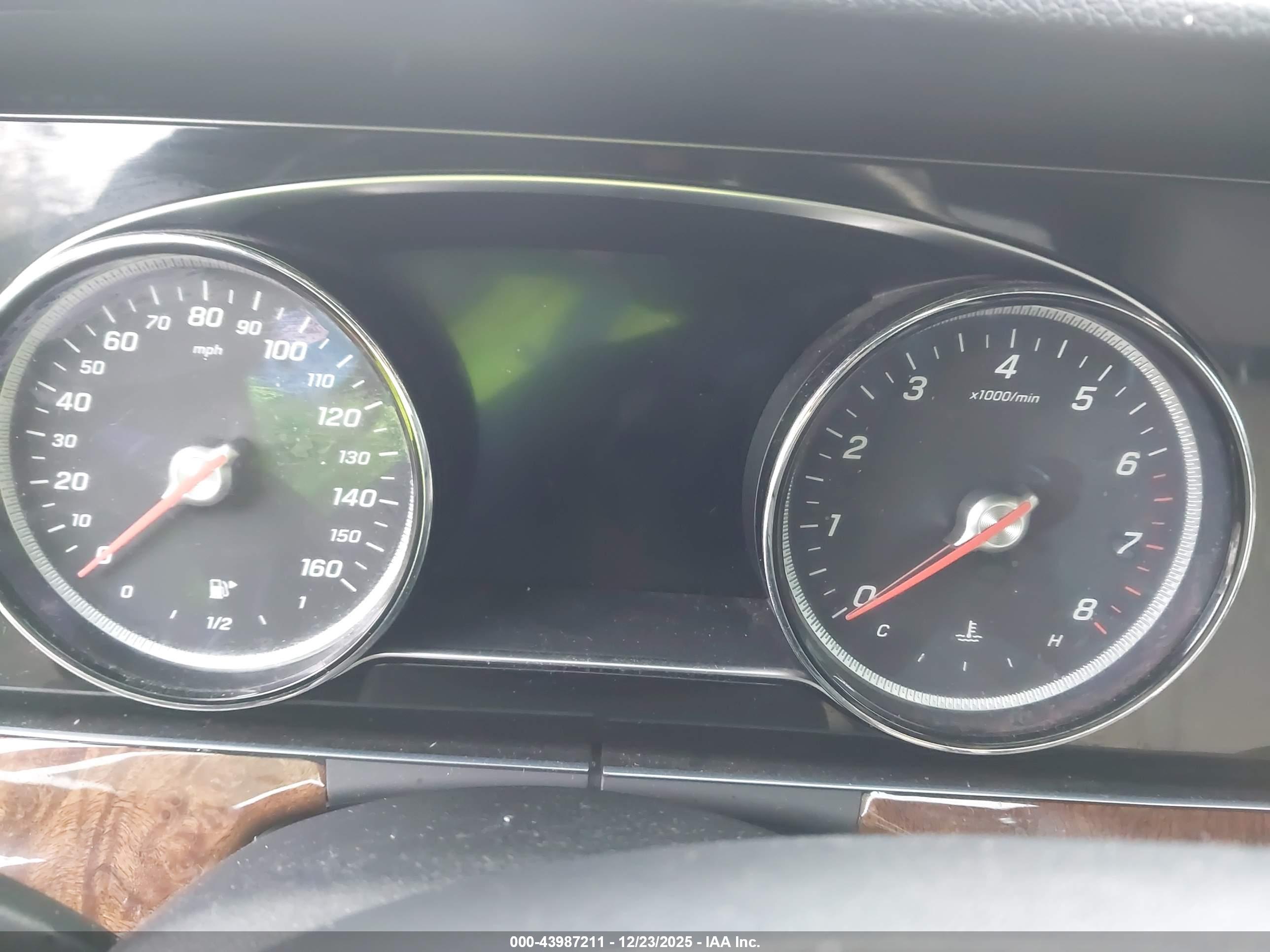 MERCEDES-BENZ E image 7