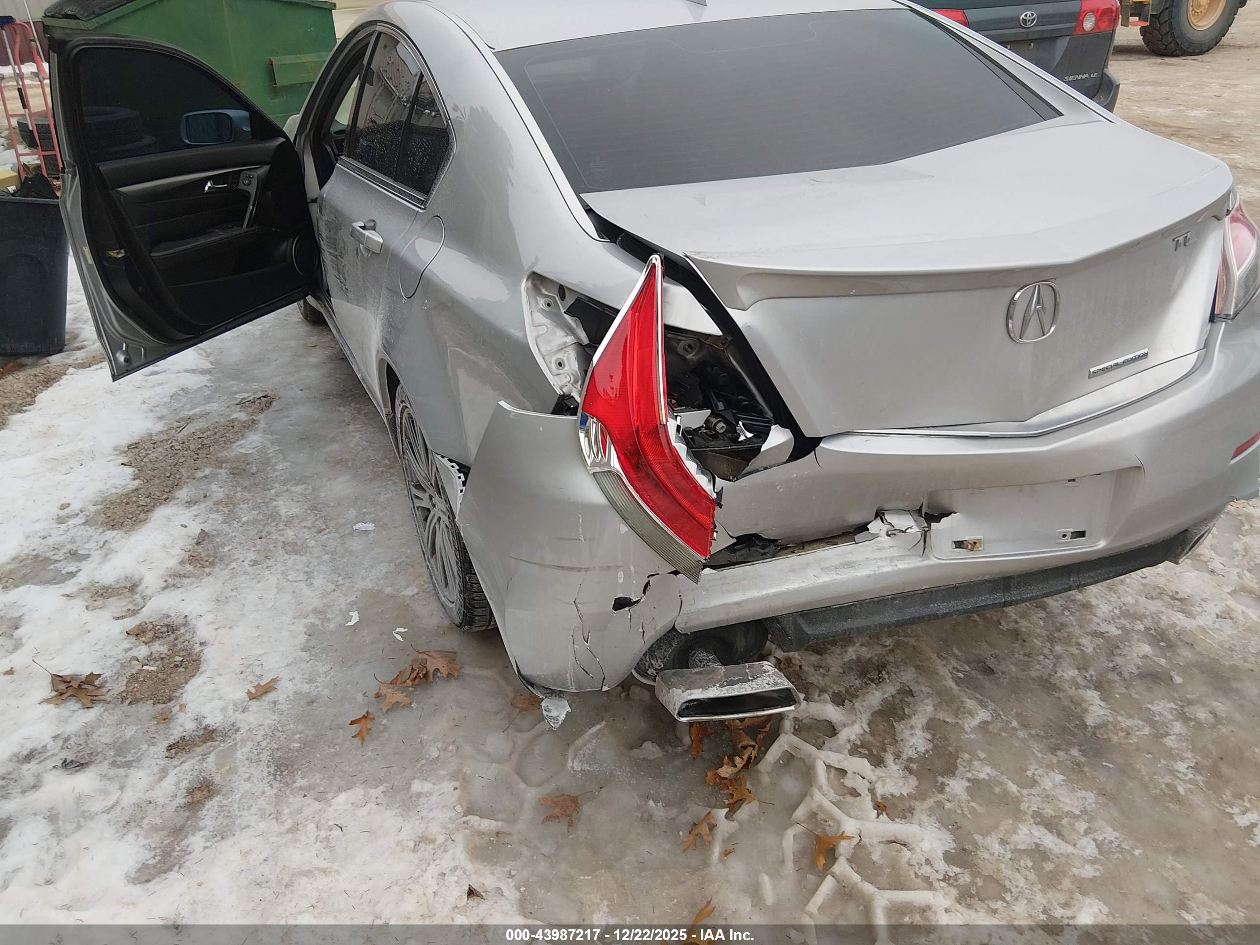 ACURA TL image 6