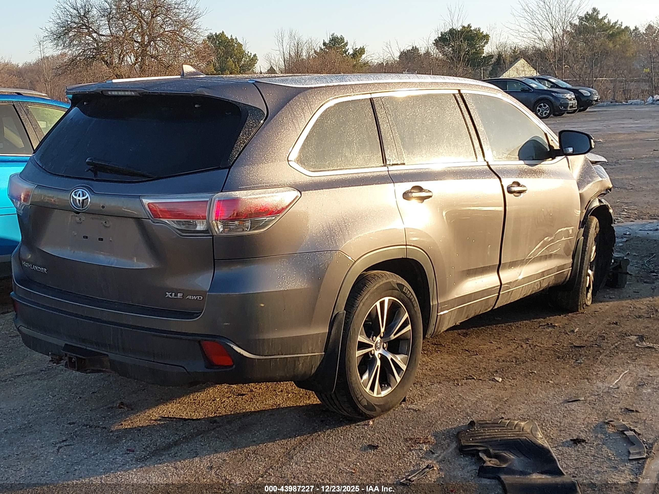 TOYOTA HIGHLANDER image 4