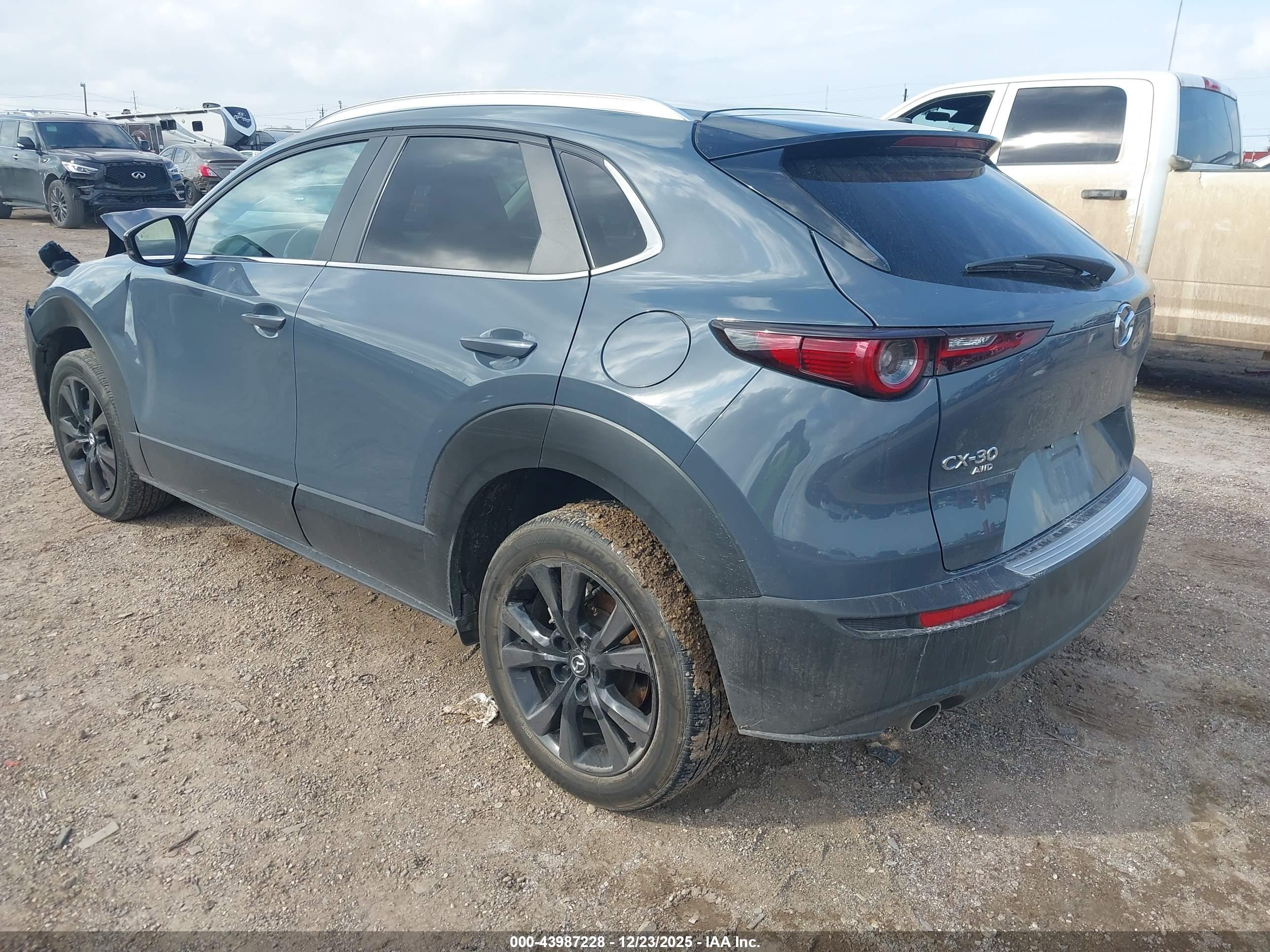 MAZDA CX-30 image 3