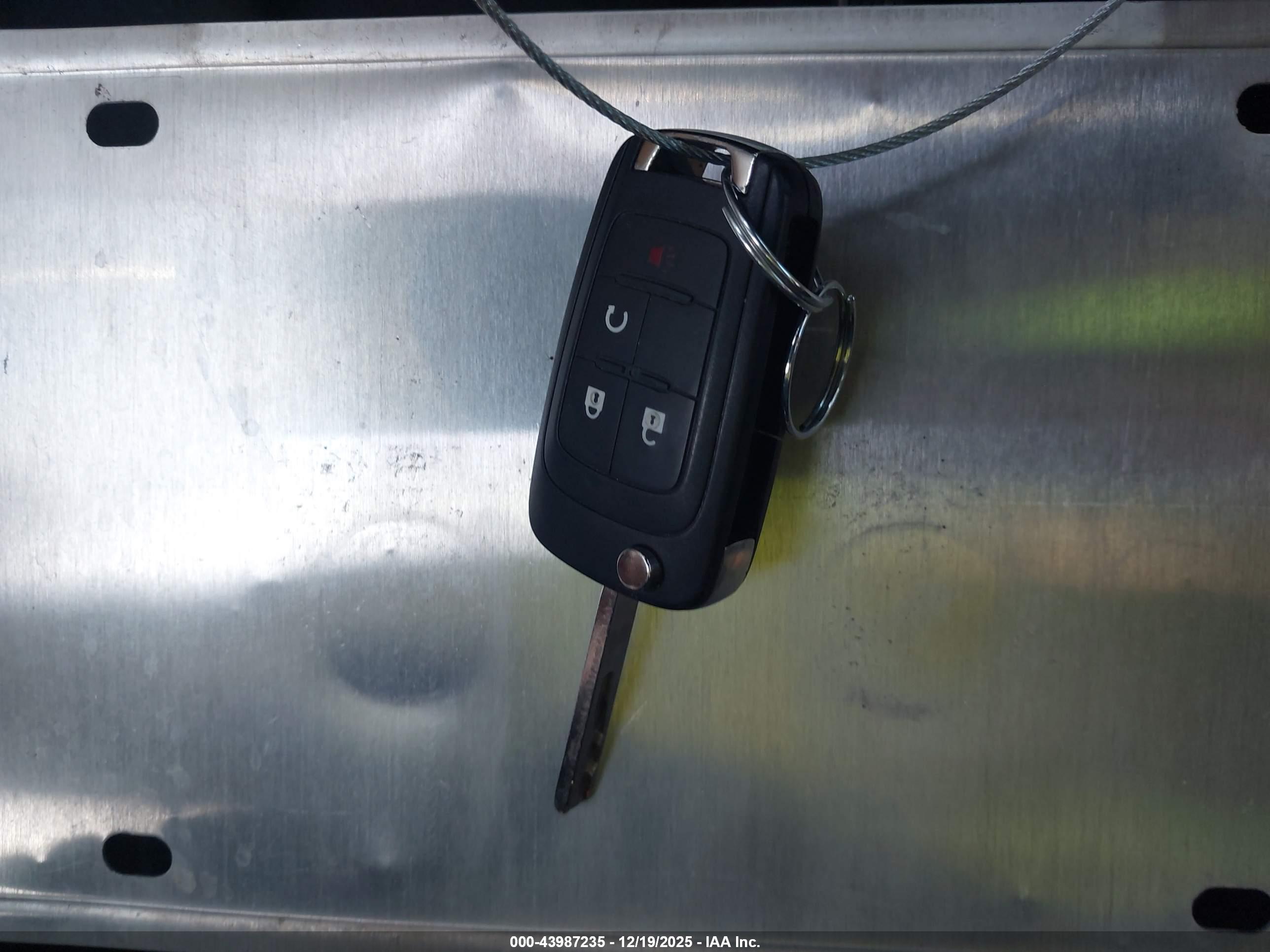 CHEVROLET EQUINOX image 11