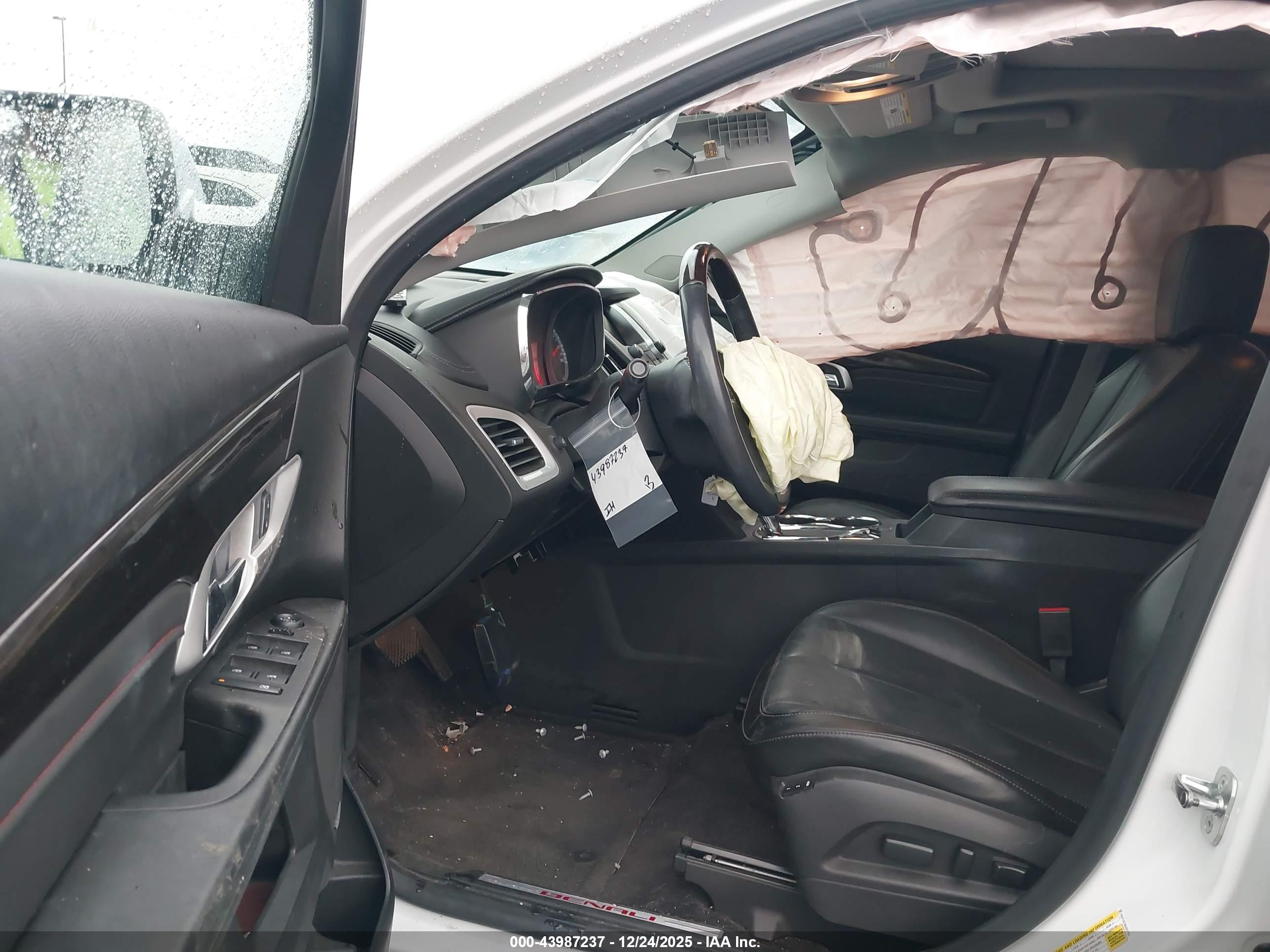 GMC TERRAIN image 5