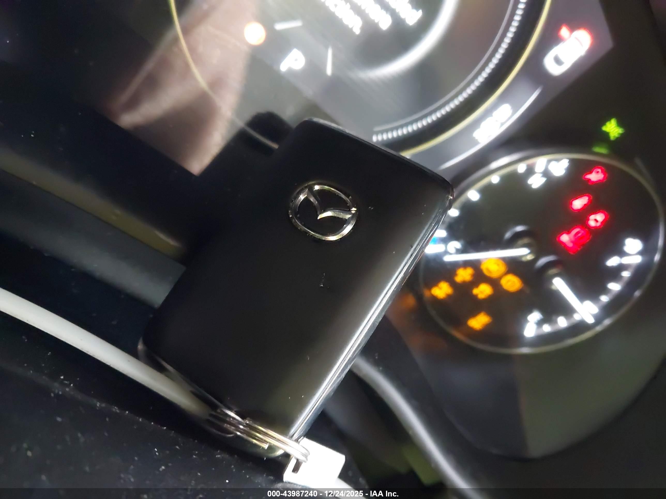 MAZDA CX-30 image 11
