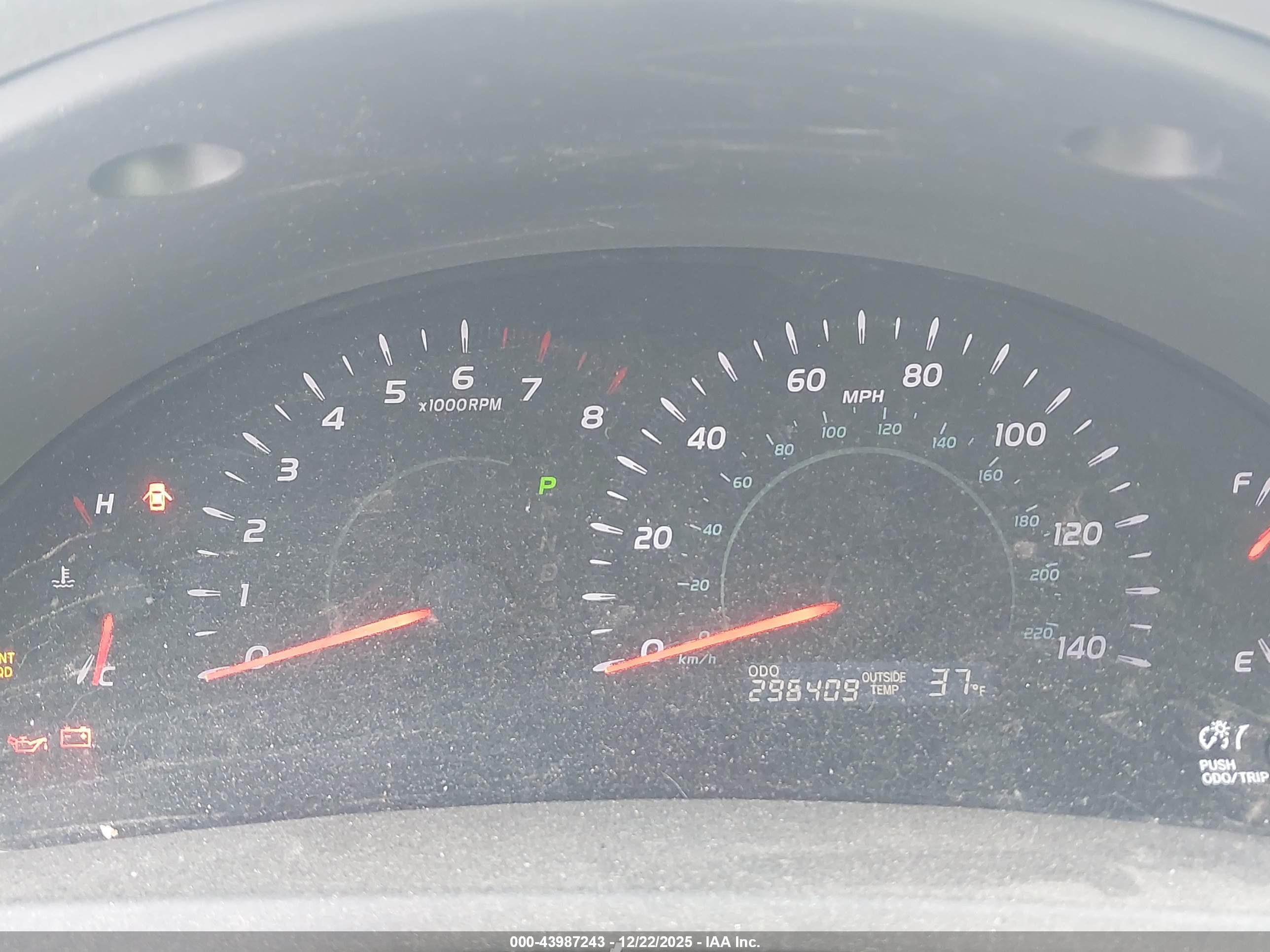 TOYOTA CAMRY image 7