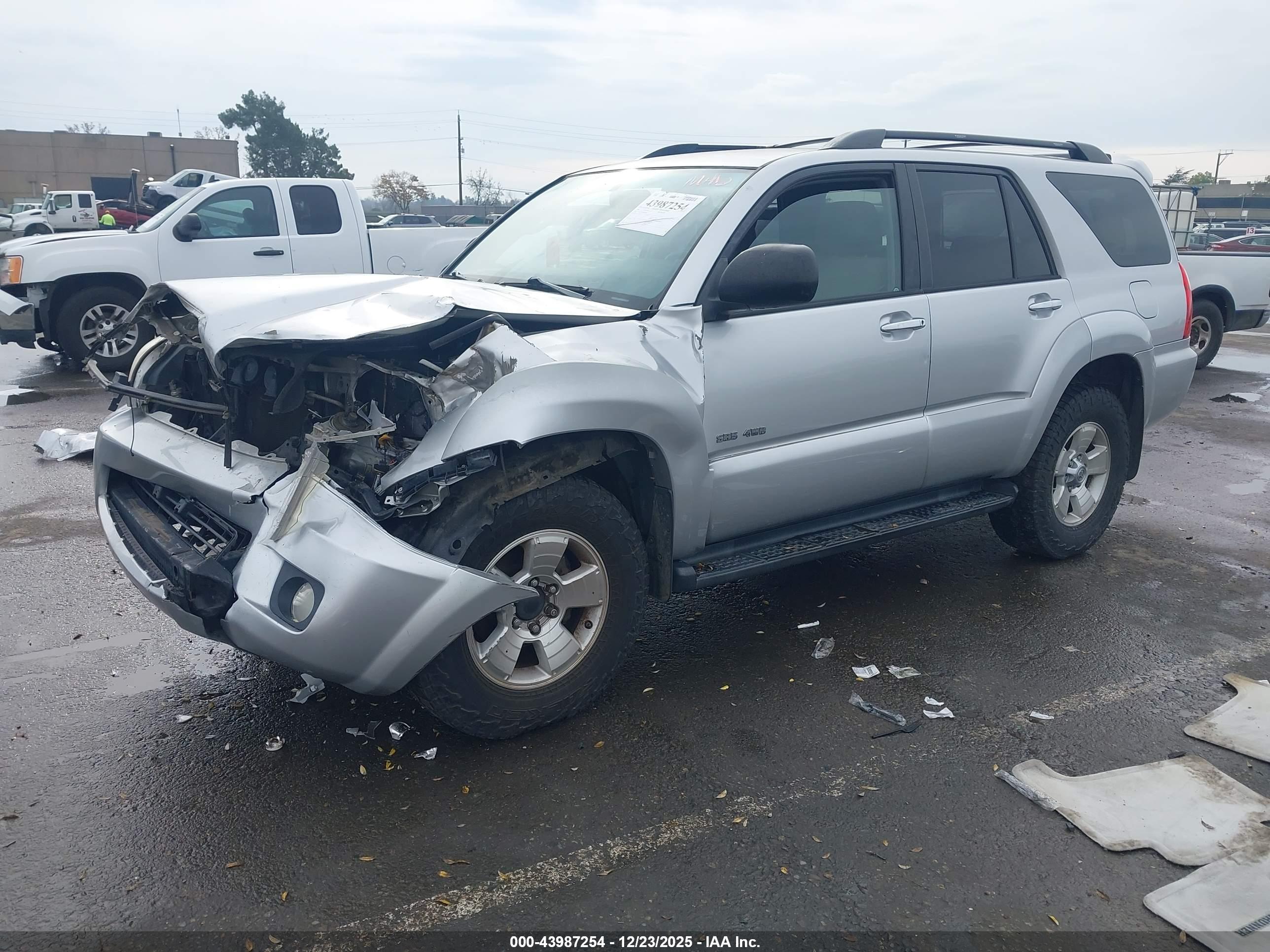 TOYOTA 4RUNNER image 2