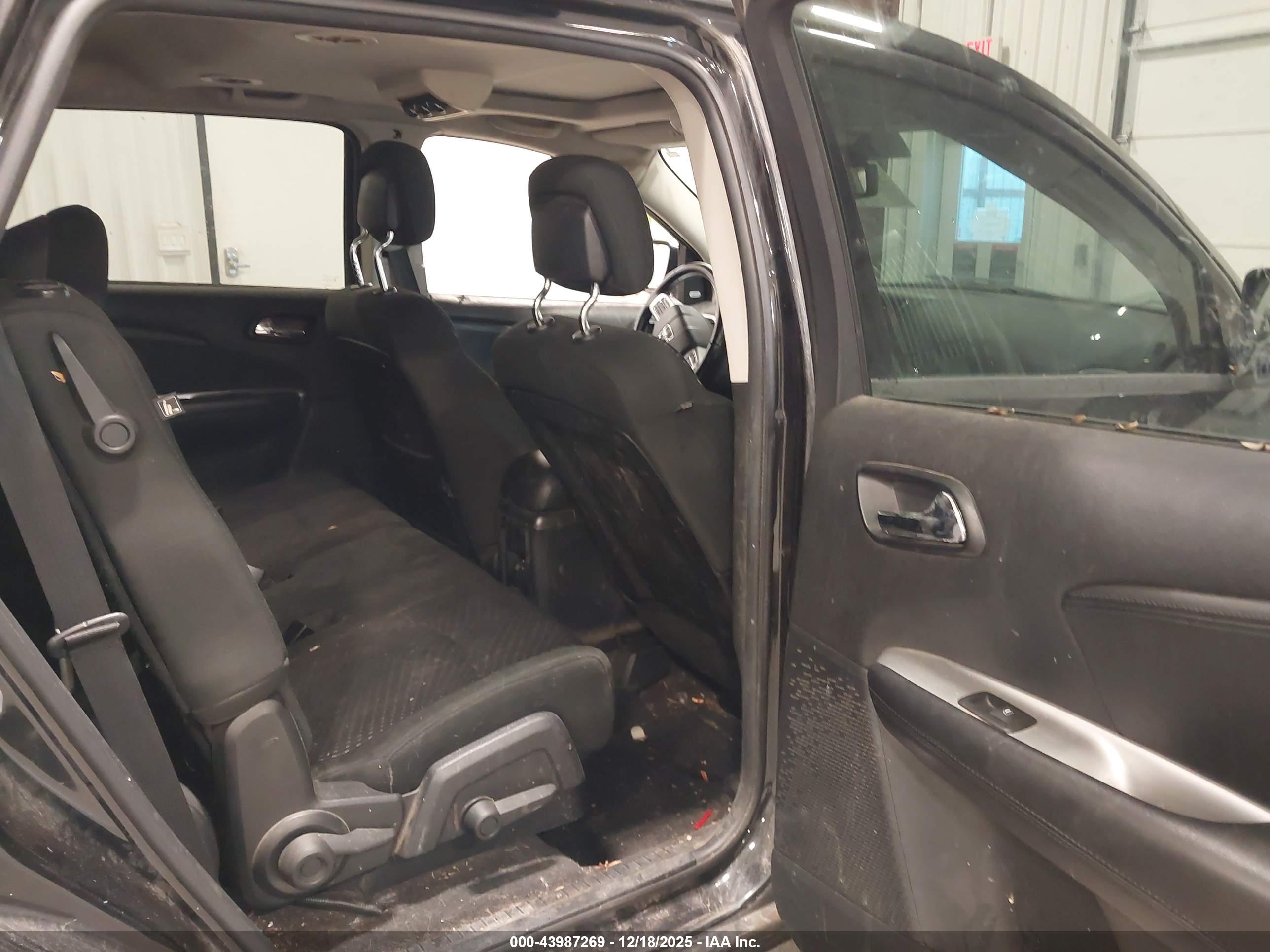 DODGE JOURNEY image 8