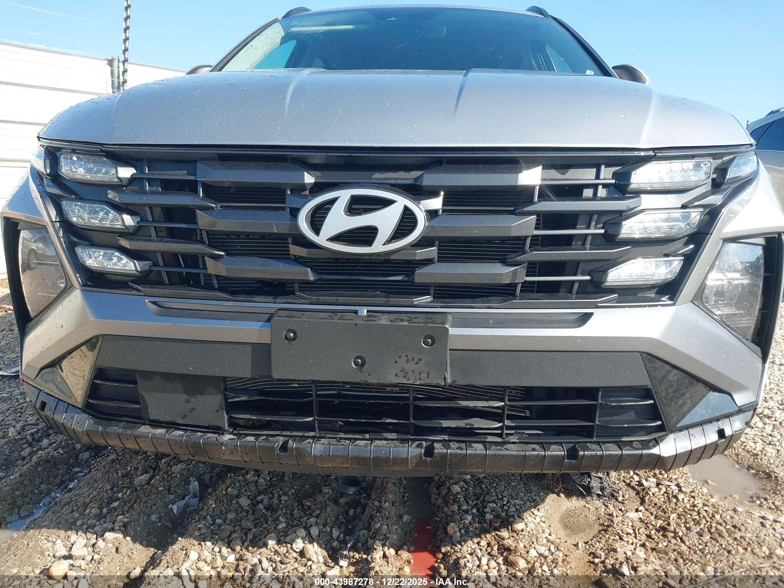 HYUNDAI TUCSON image 6