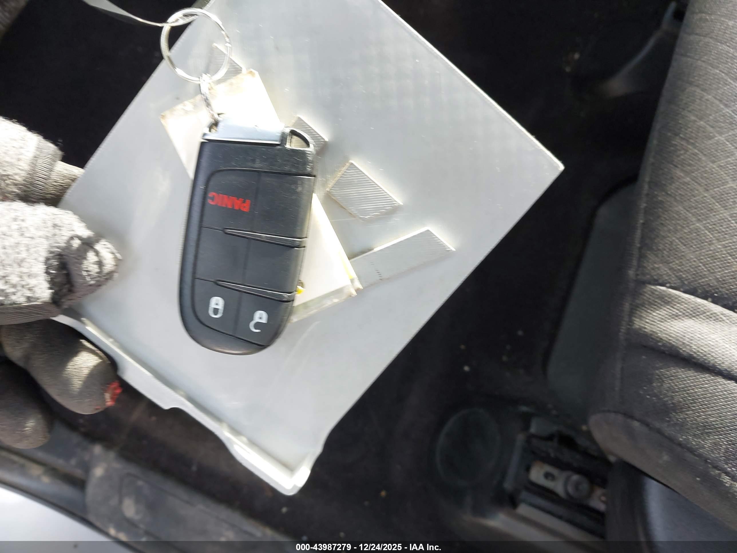 JEEP GRAND image 11