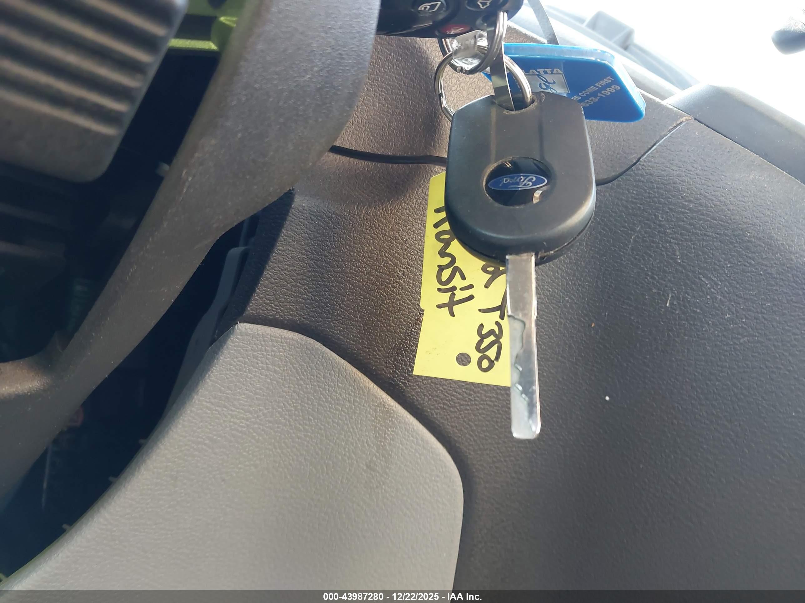 FORD TRANSIT-350 image 11