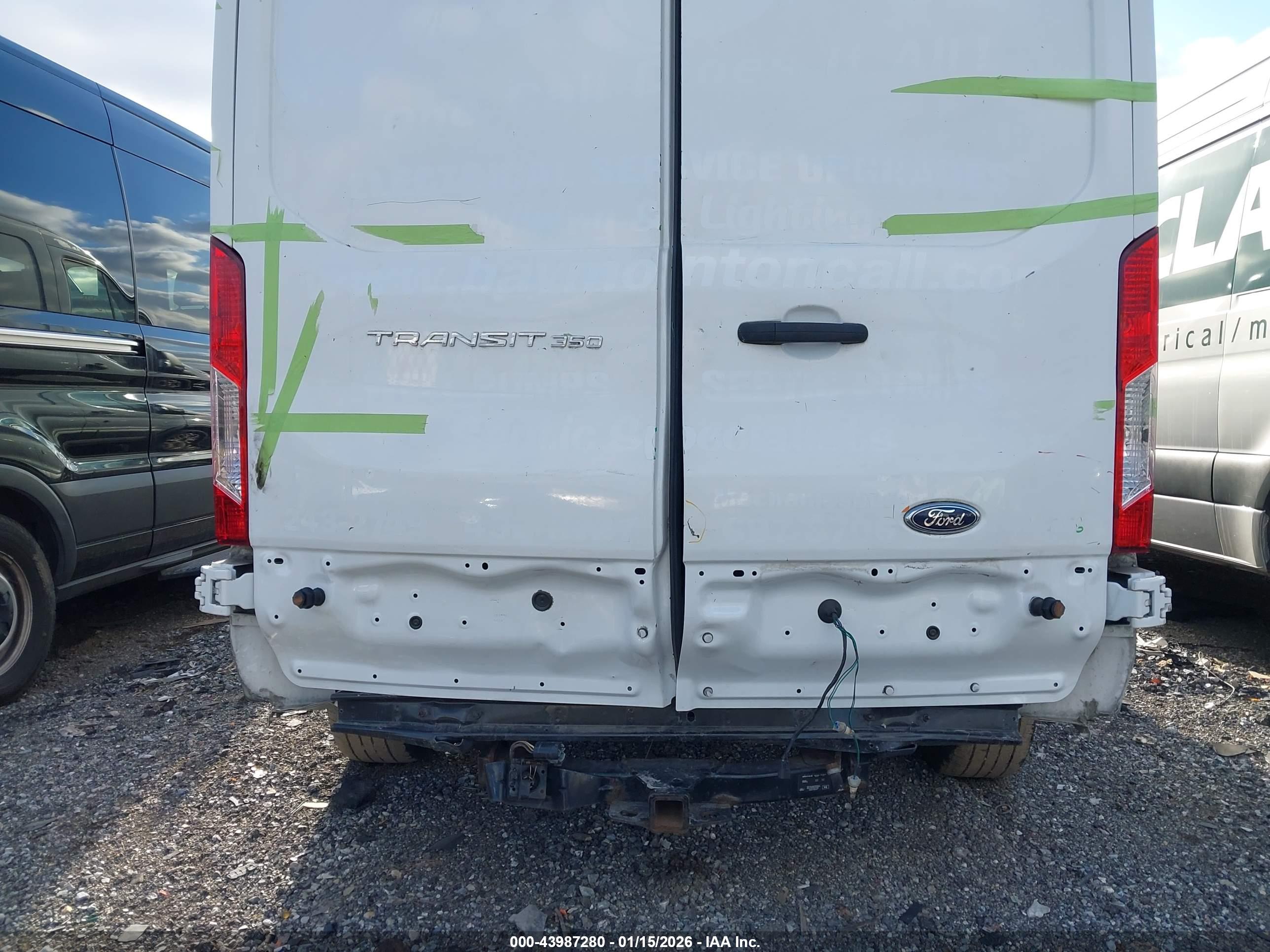 FORD TRANSIT-350 image 6