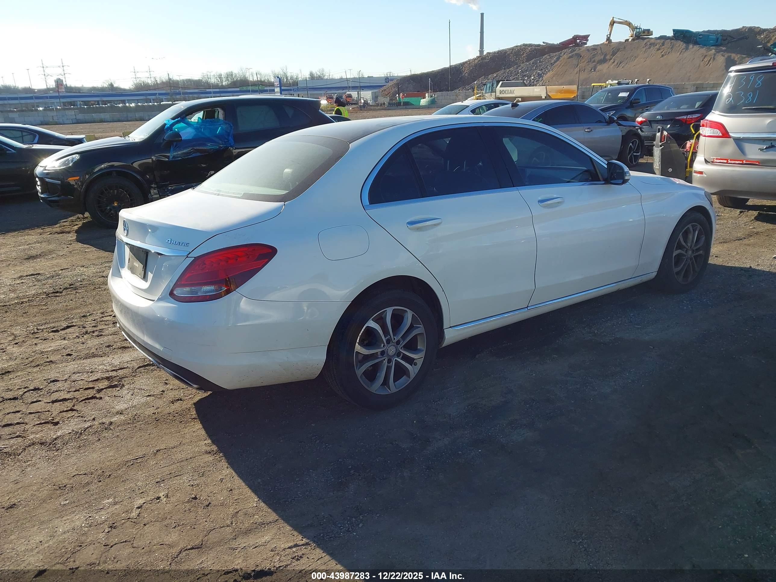 MERCEDES-BENZ C image 4