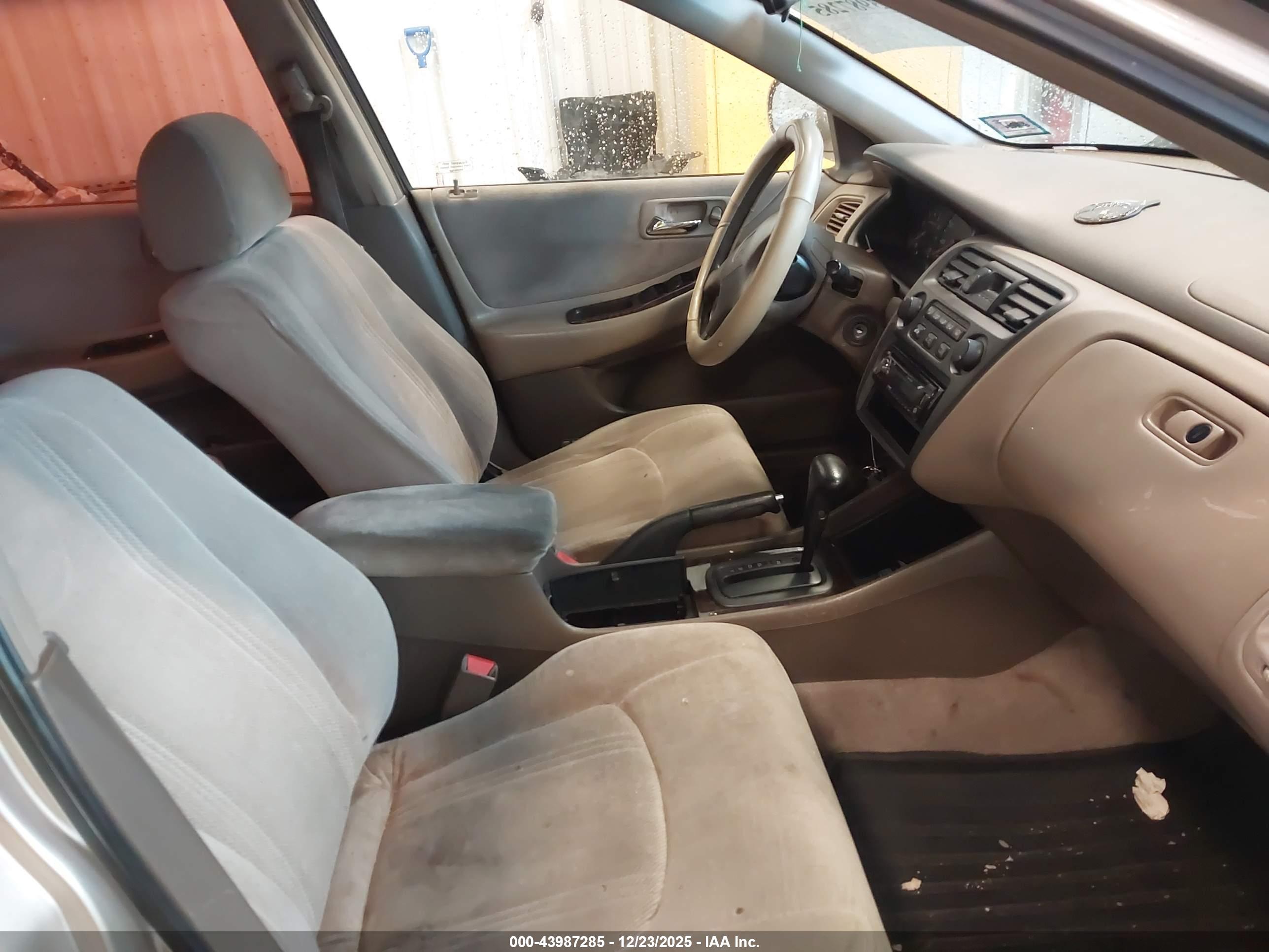 HONDA ACCORD image 5