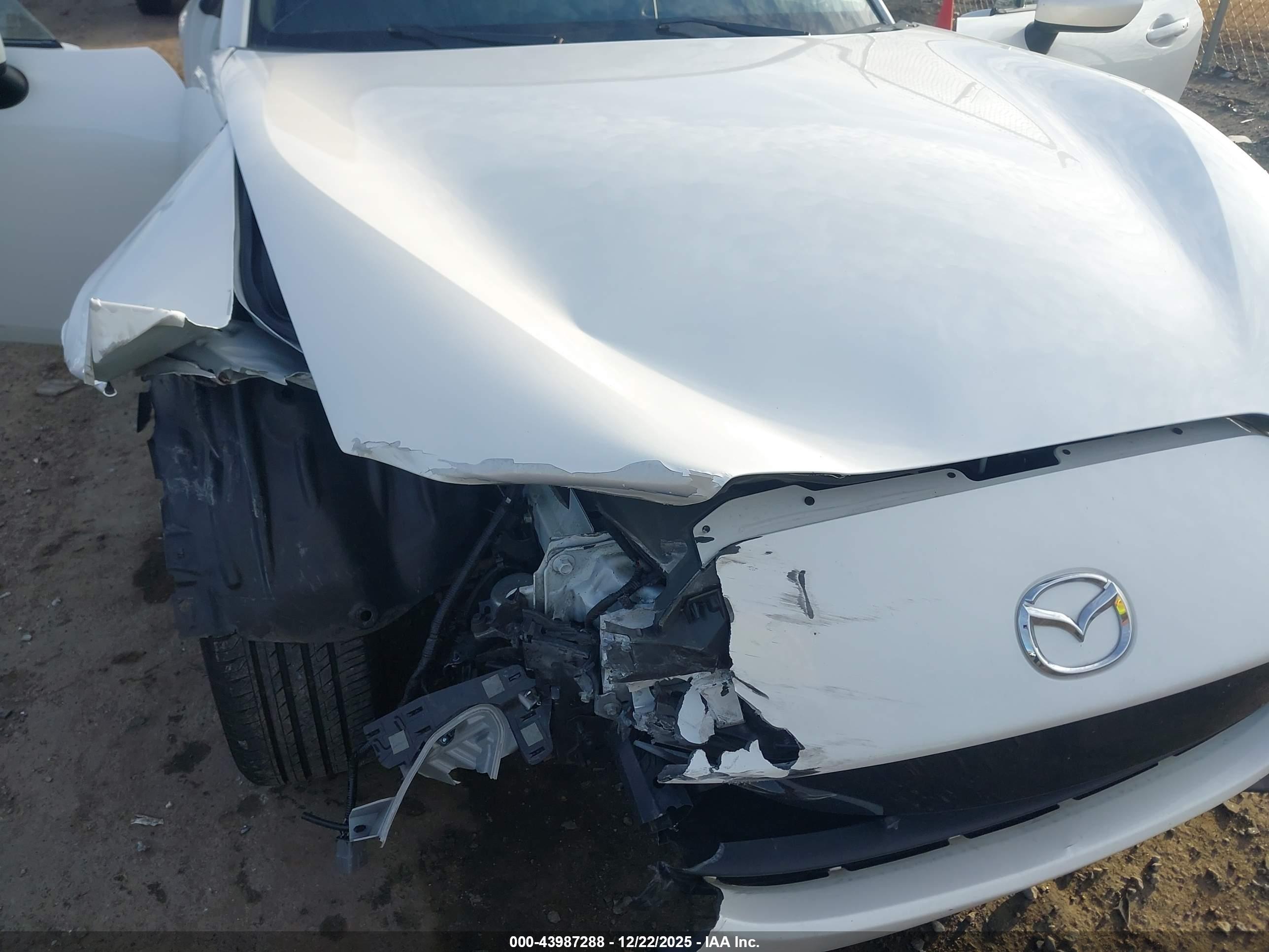 MAZDA MX-5 image 6