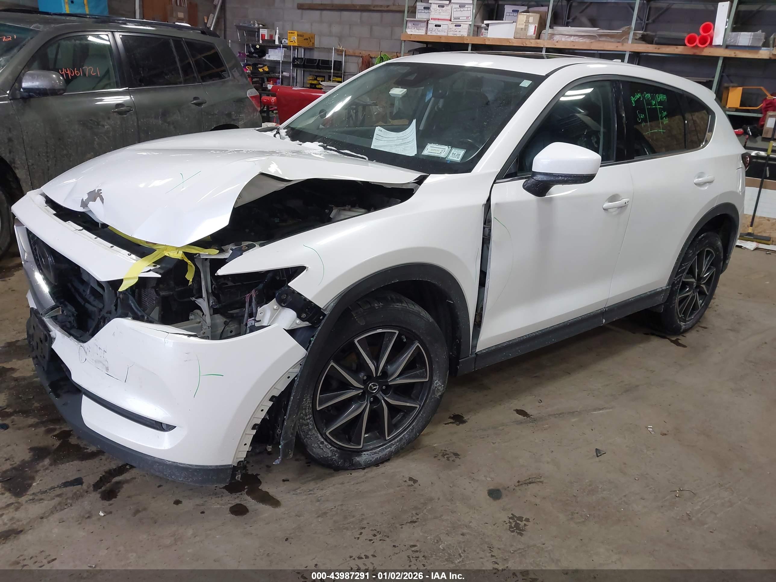 MAZDA CX-5 image 2