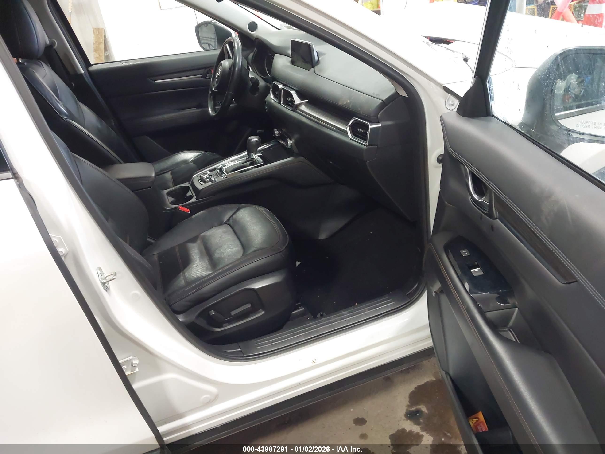 MAZDA CX-5 image 5