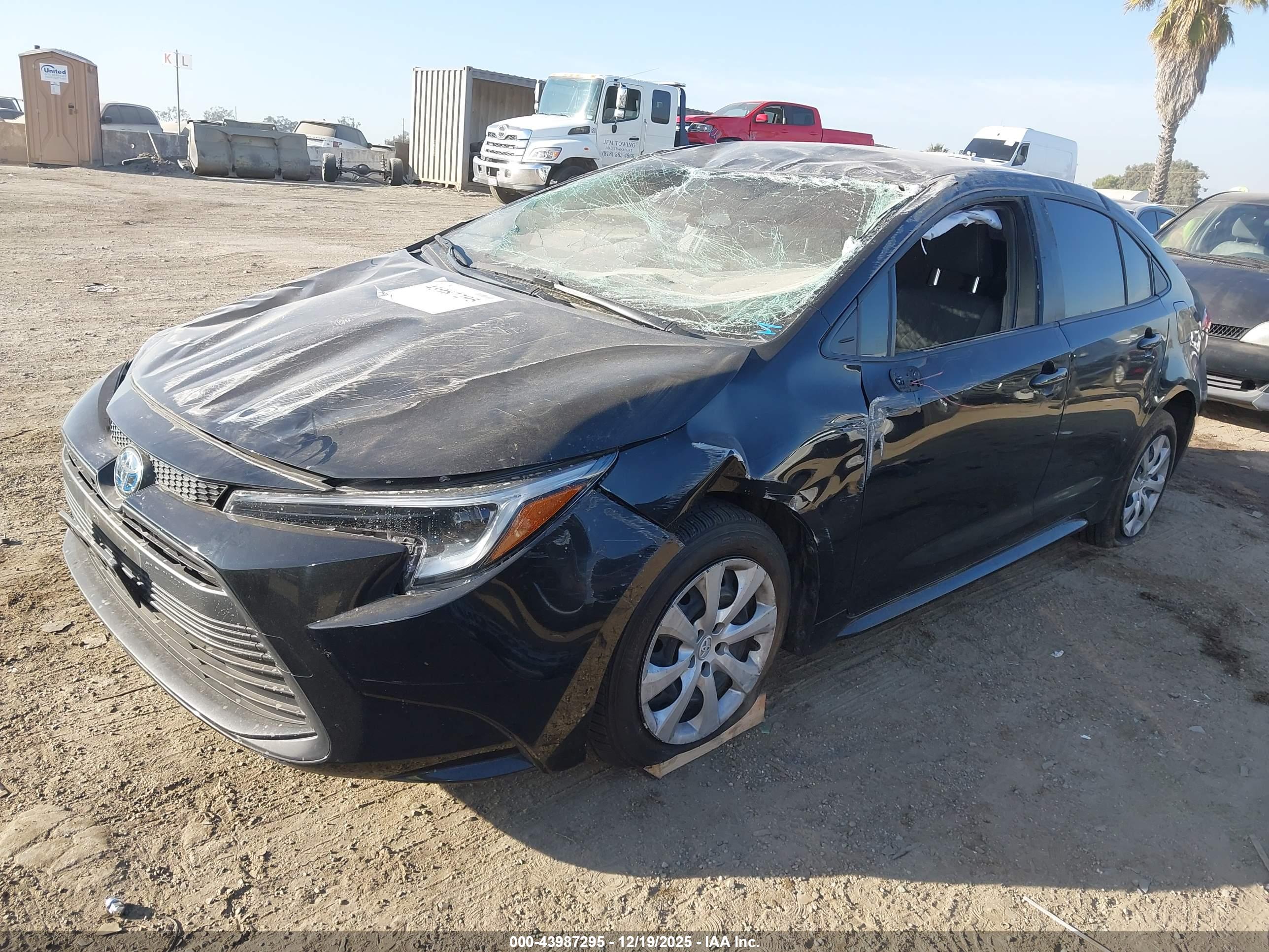 TOYOTA COROLLA image 2