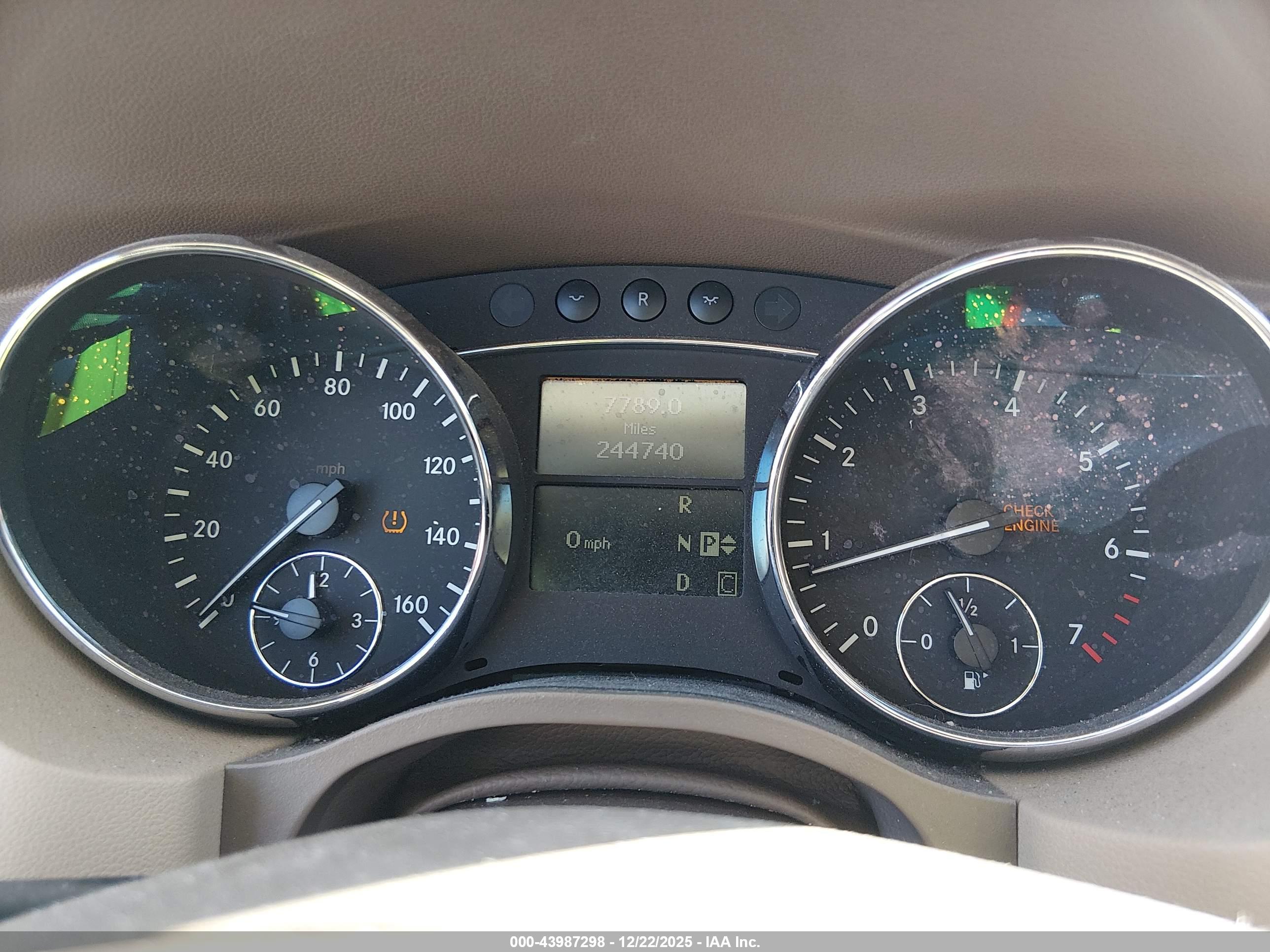 MERCEDES-BENZ R image 7