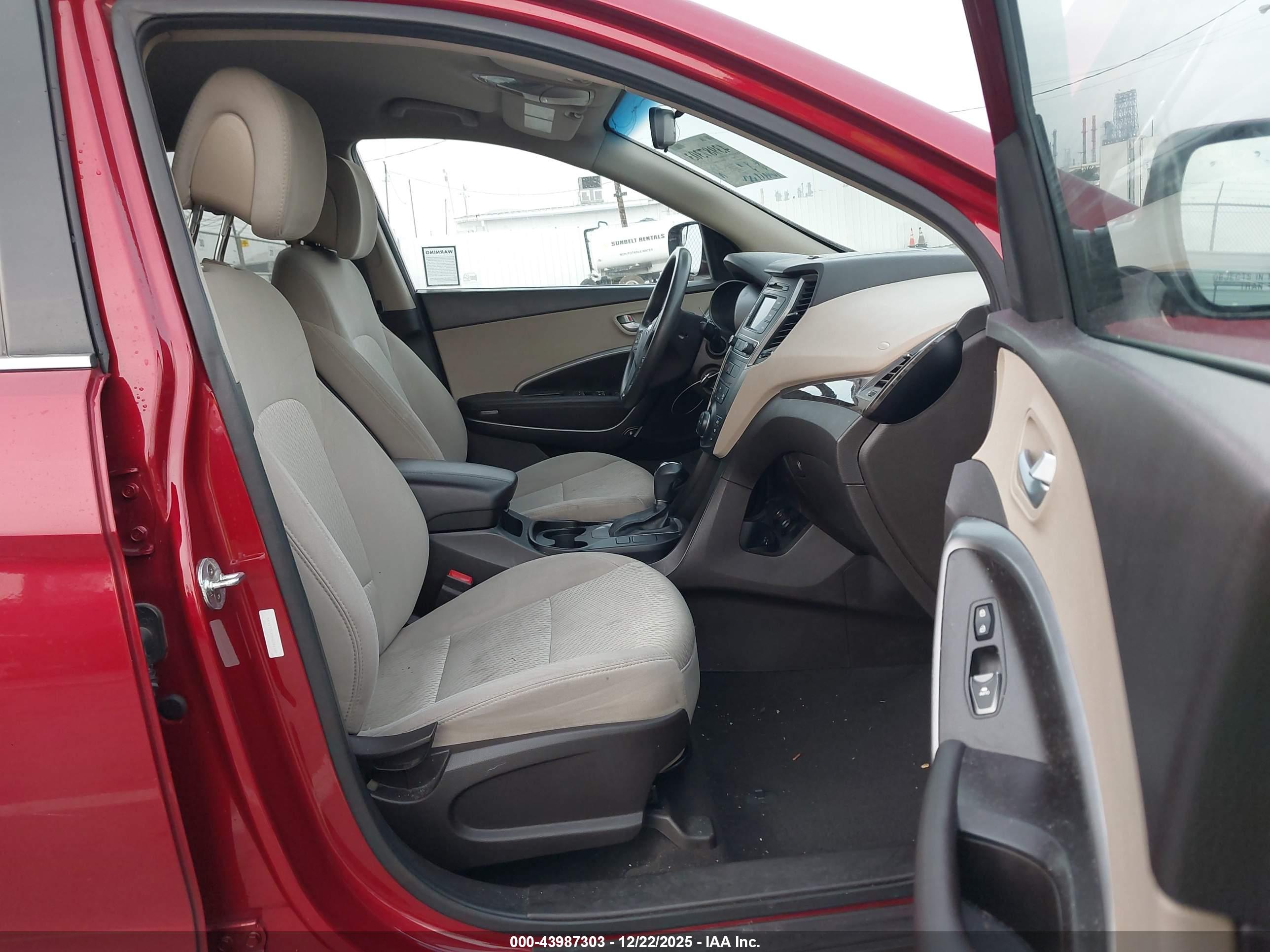 HYUNDAI SANTA image 5
