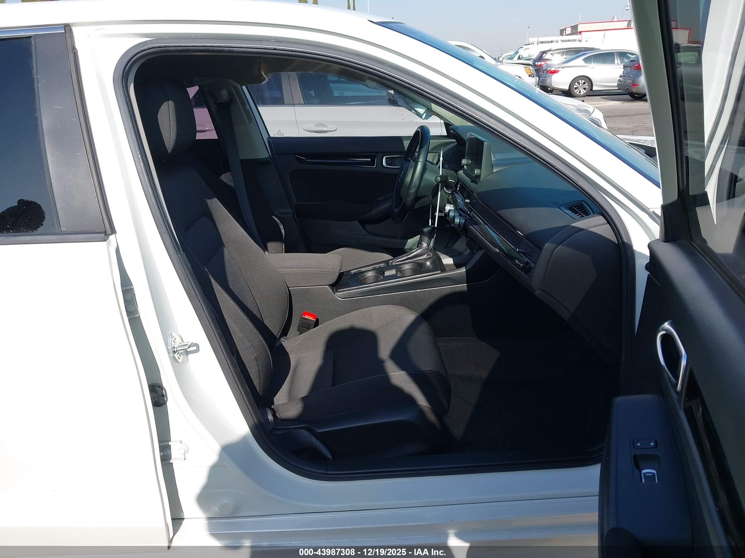 HONDA CIVIC image 5