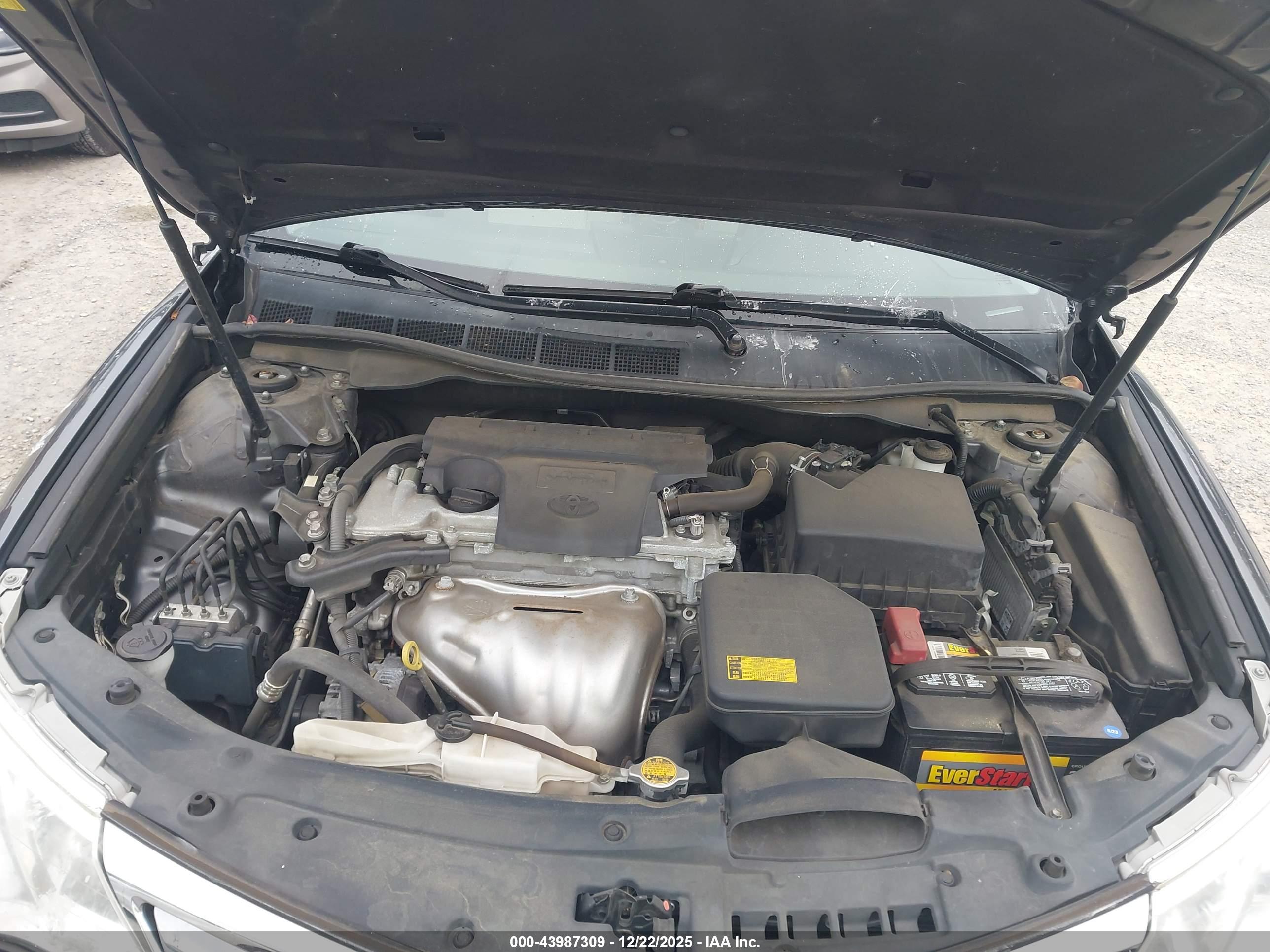 TOYOTA CAMRY image 10