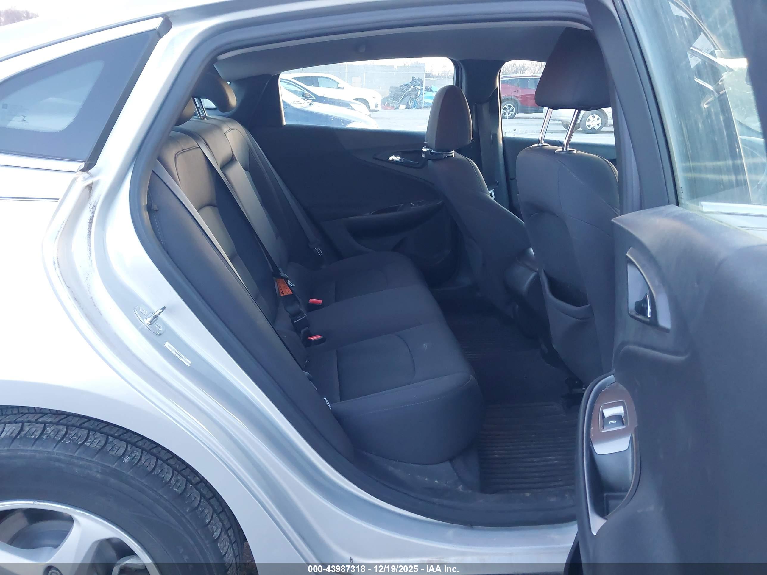 CHEVROLET MALIBU image 8