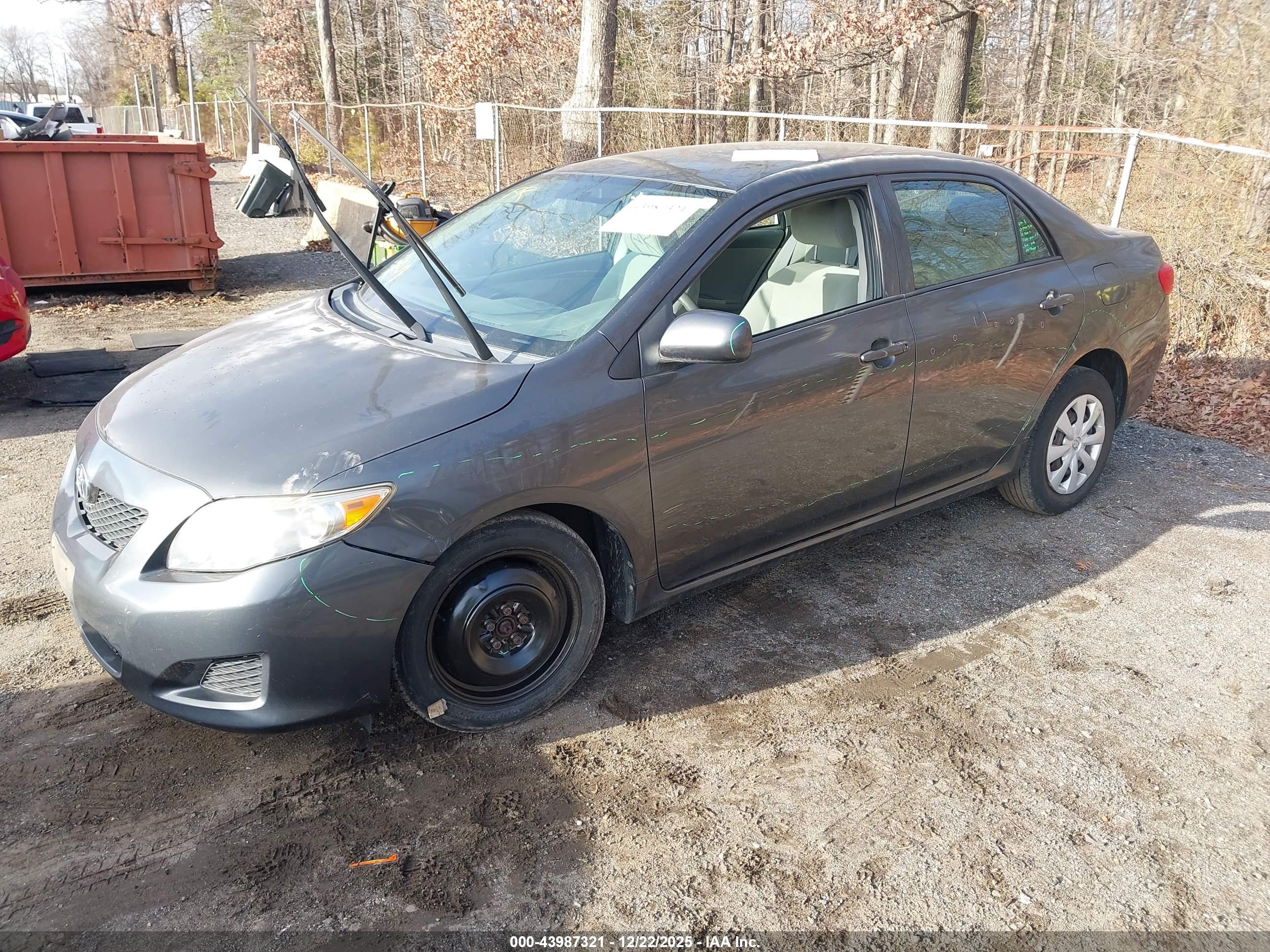 TOYOTA COROLLA image 2