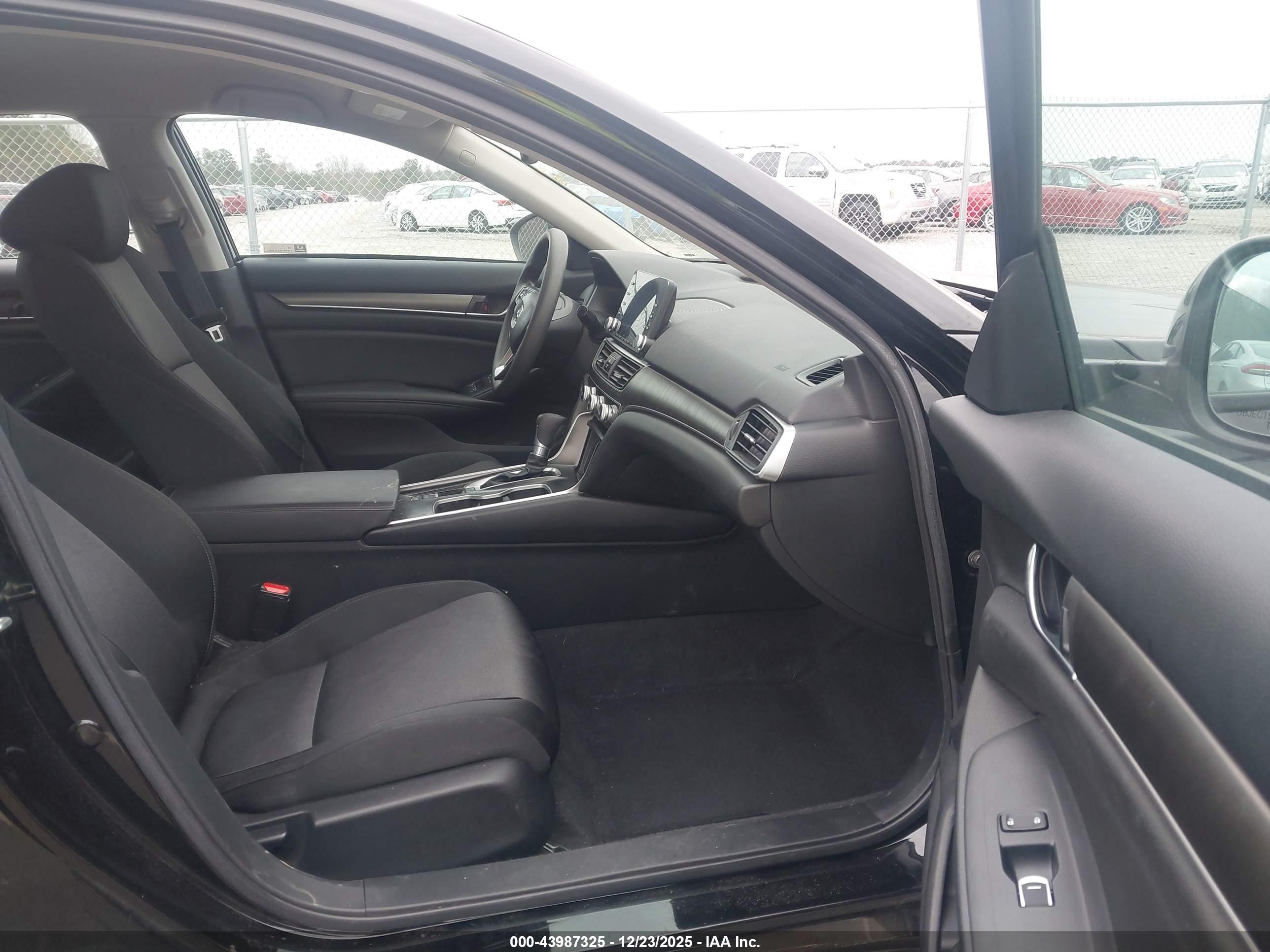 HONDA ACCORD image 5