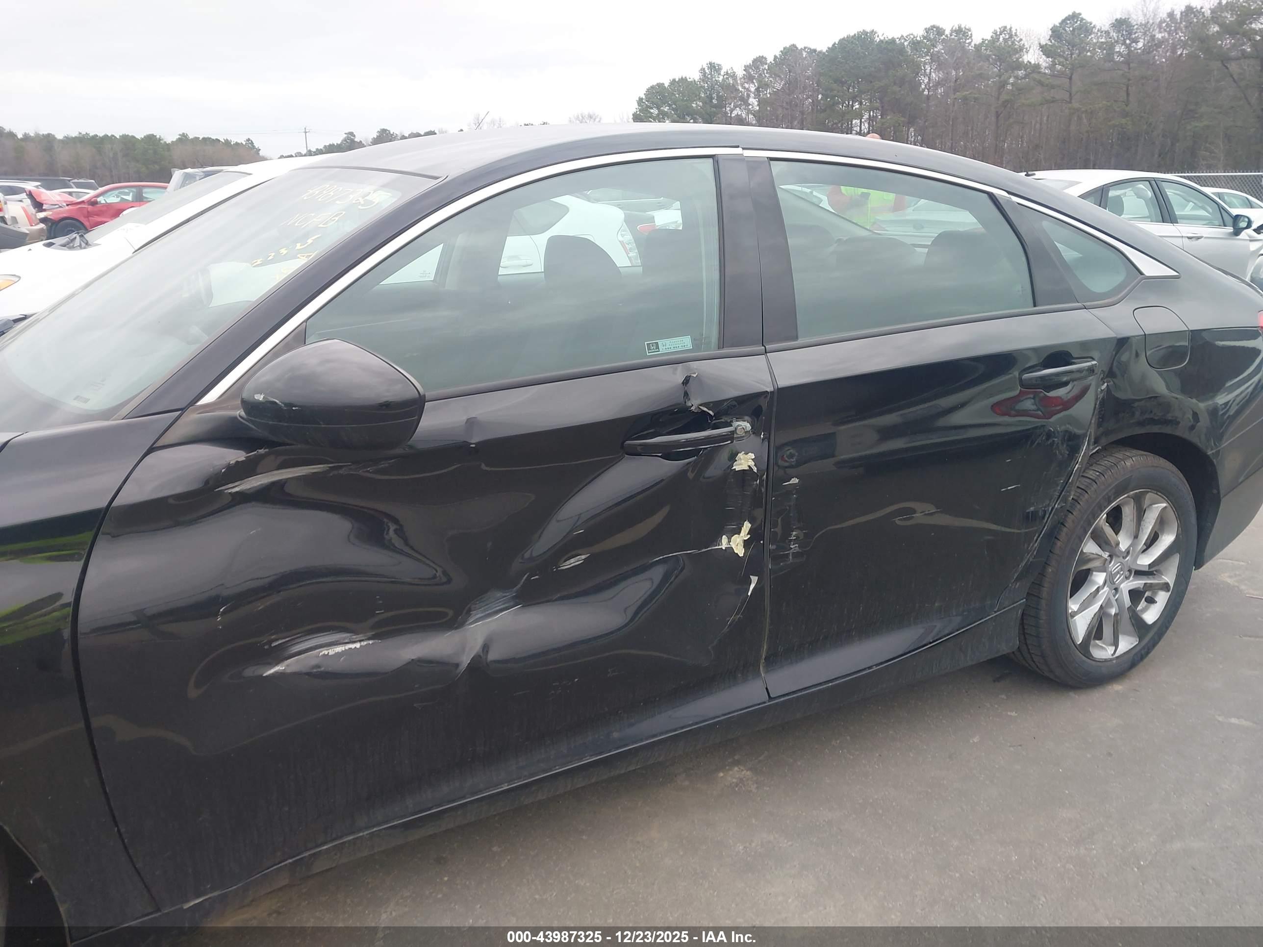 HONDA ACCORD image 6
