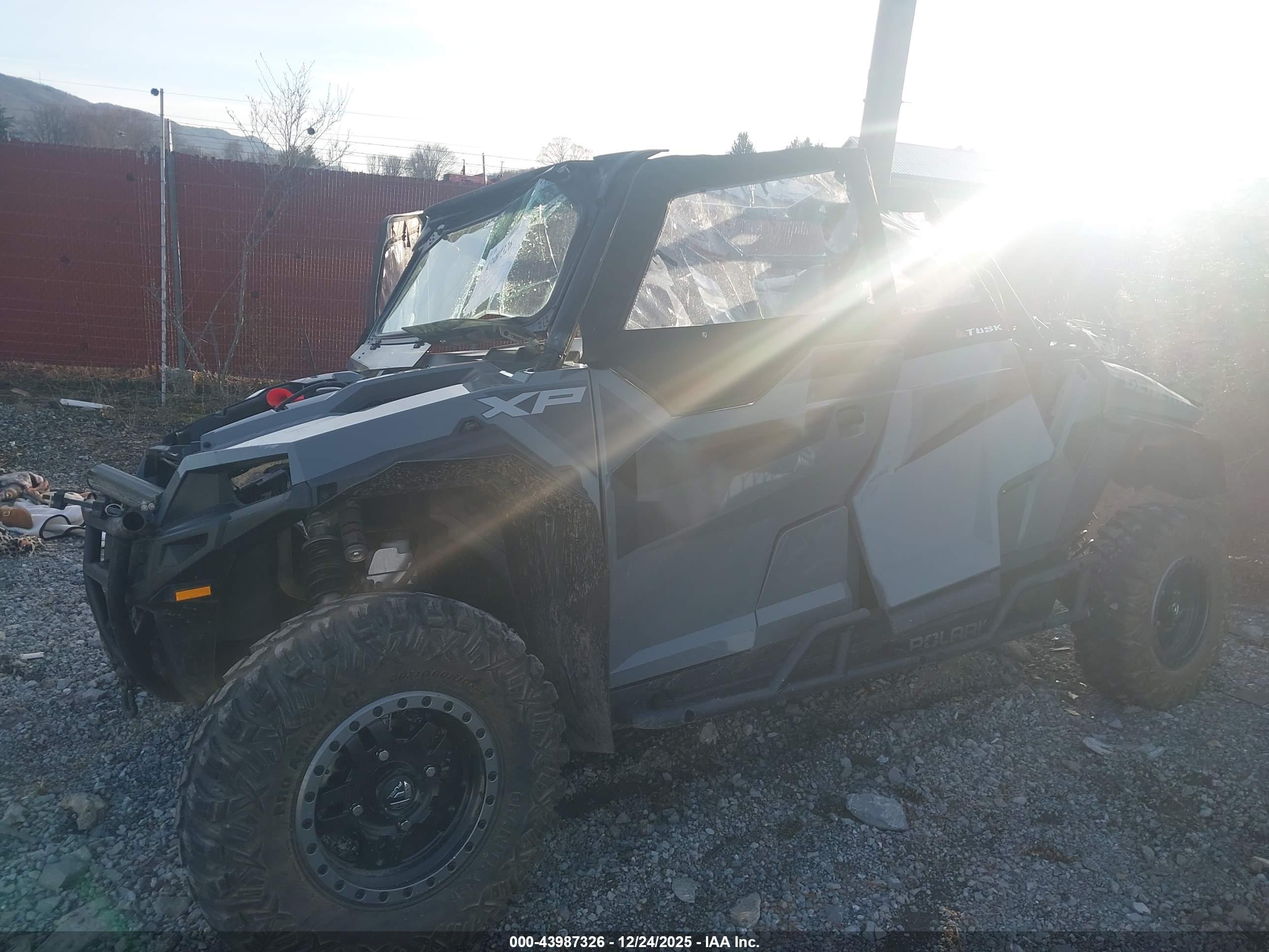 POLARIS GENERAL image 2