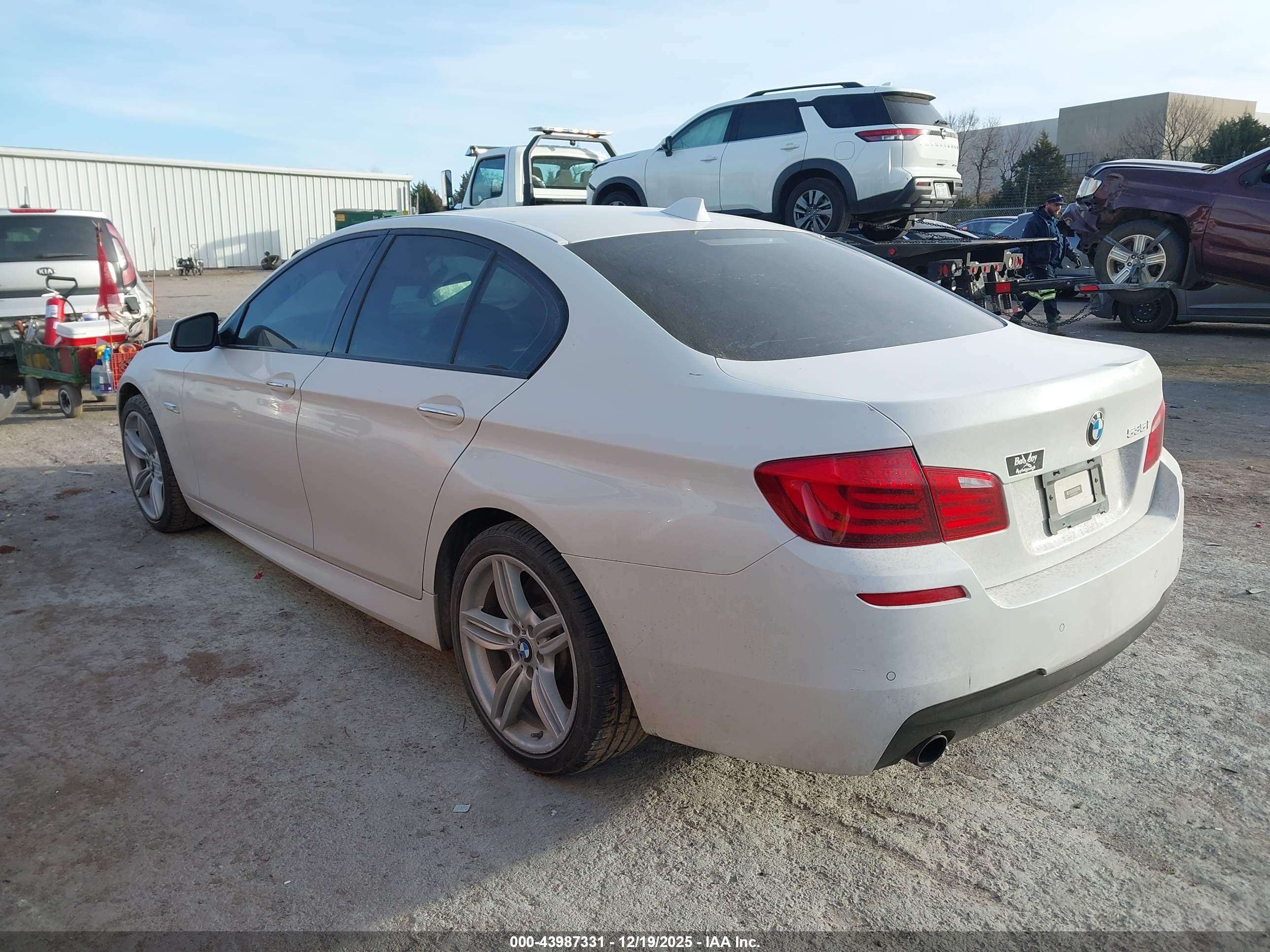 BMW 535I image 3