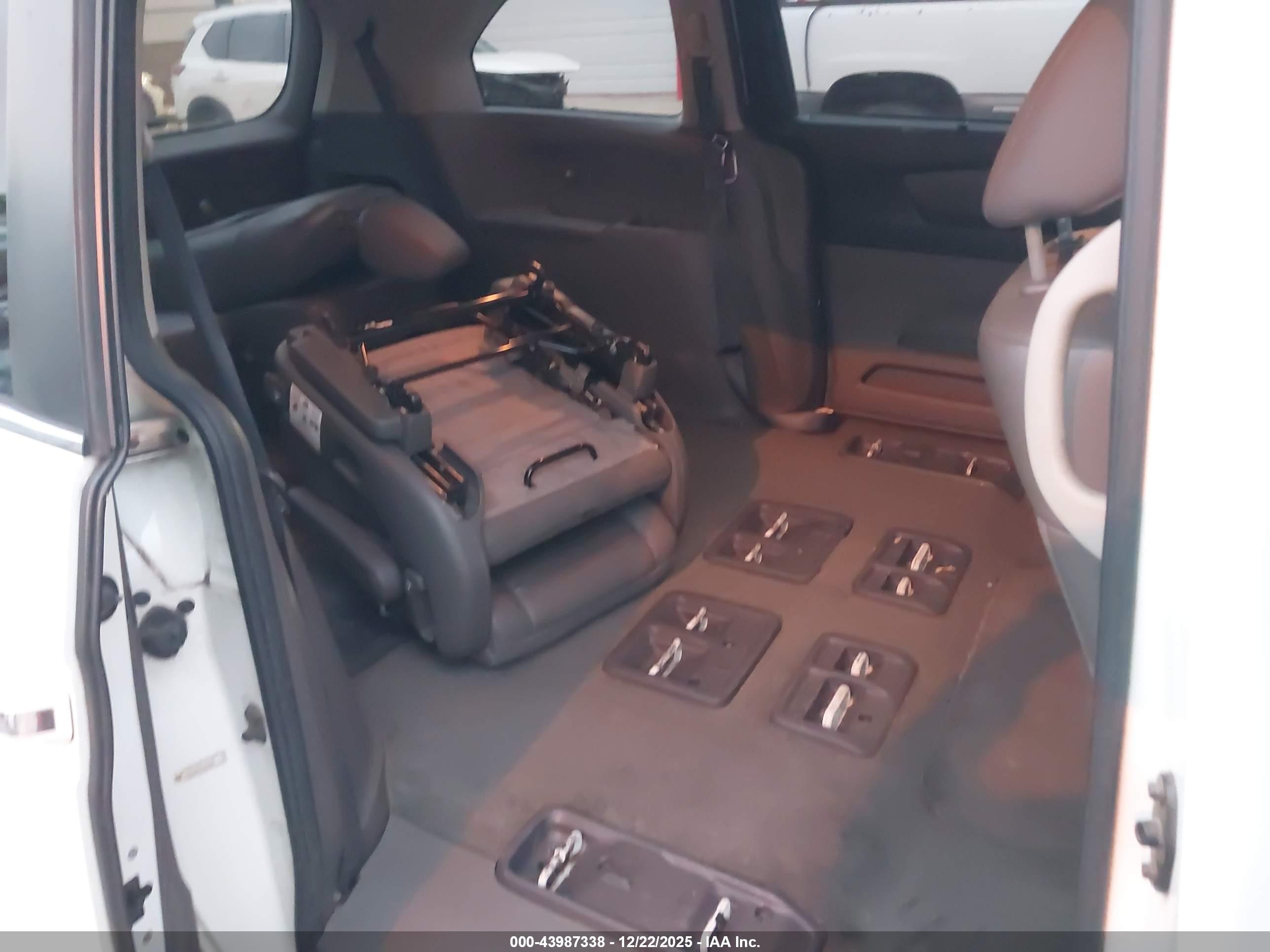 HONDA ODYSSEY image 8